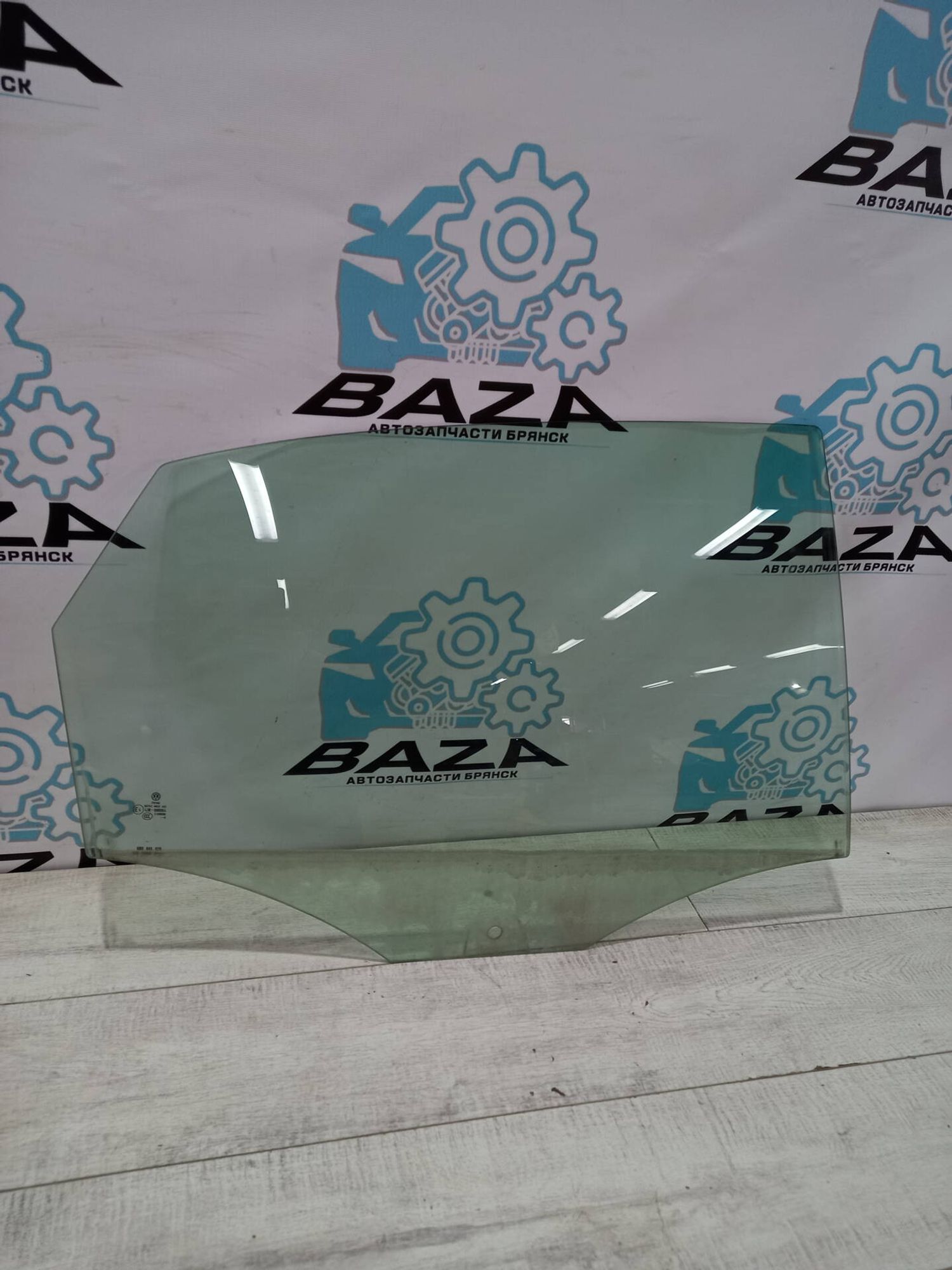 Стекло заднее правое  Volkswagen Polo 5, 2000 рублей, Брянск