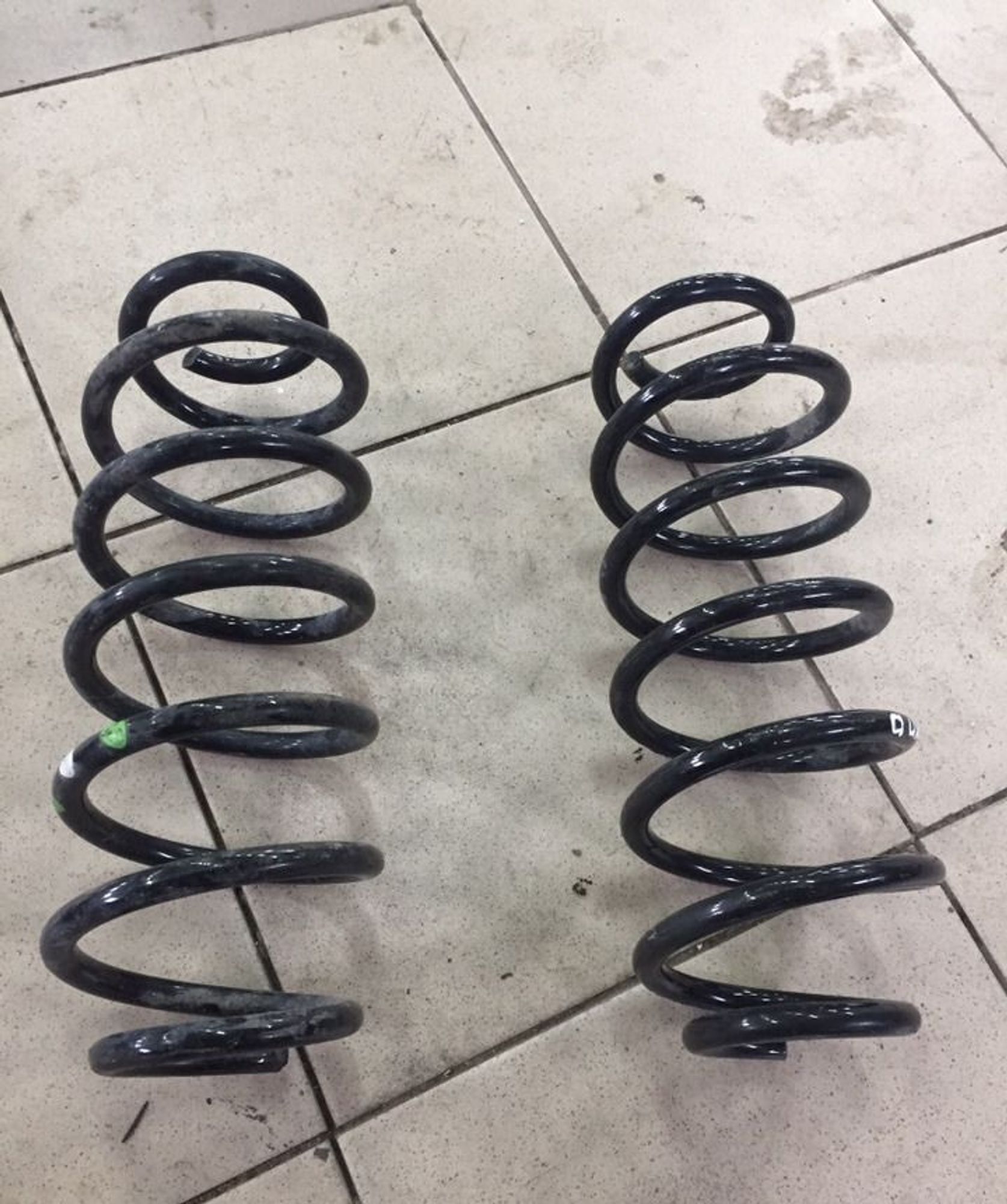 Toyota auris Corolla пружина задняя, 1000 рублей, Брянск