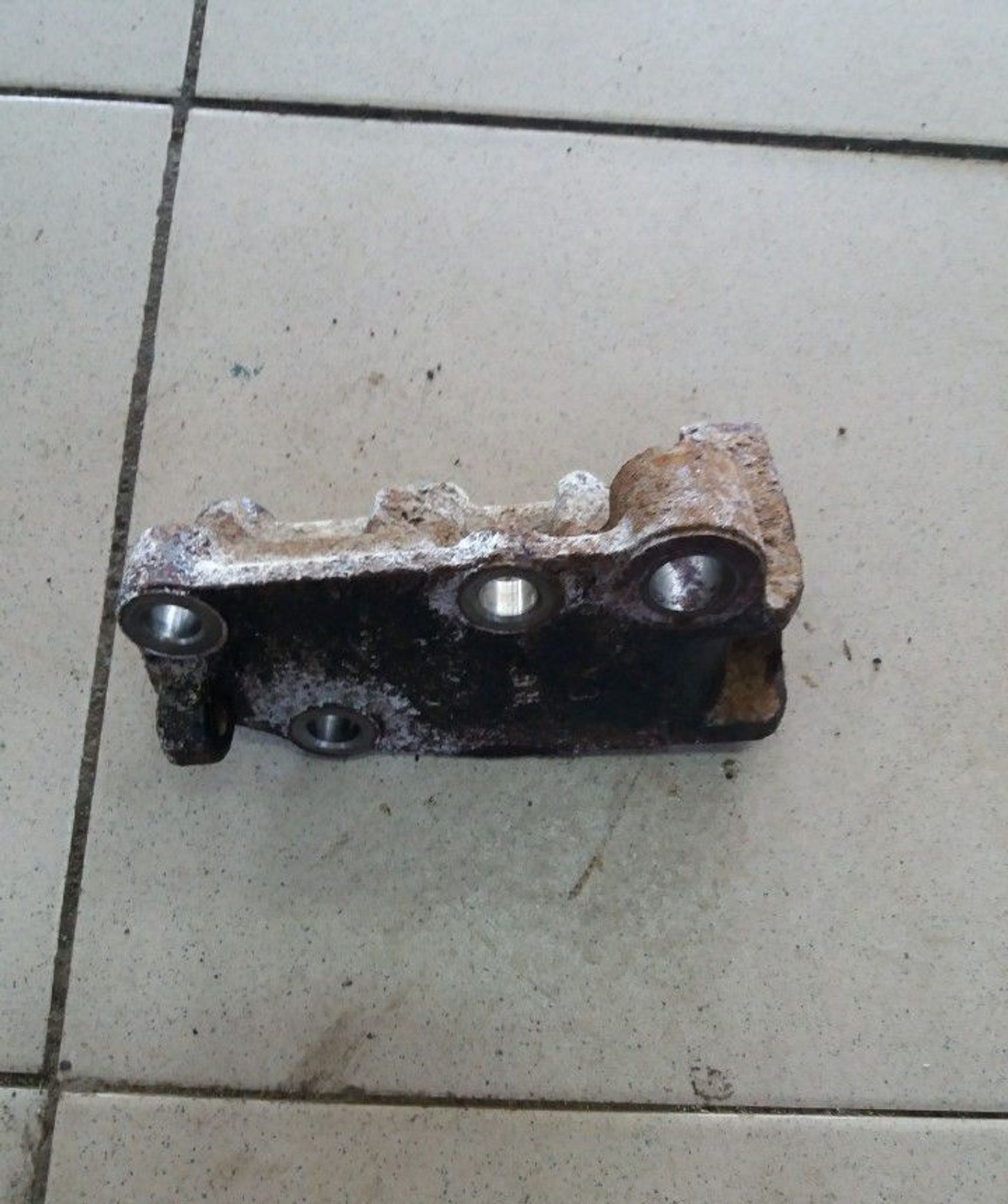 Кронштейн раздатки Mazda CX 7, 1500 рублей, Брянск