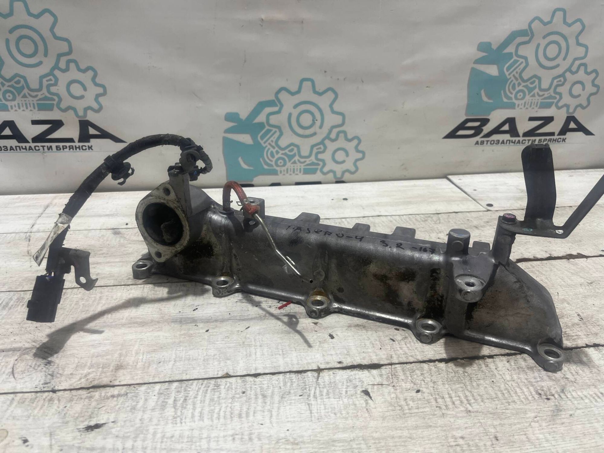 Впускной коллектор Mitsubishi Pajero 4 3.2 167 сил, 4000 рублей, Брянск