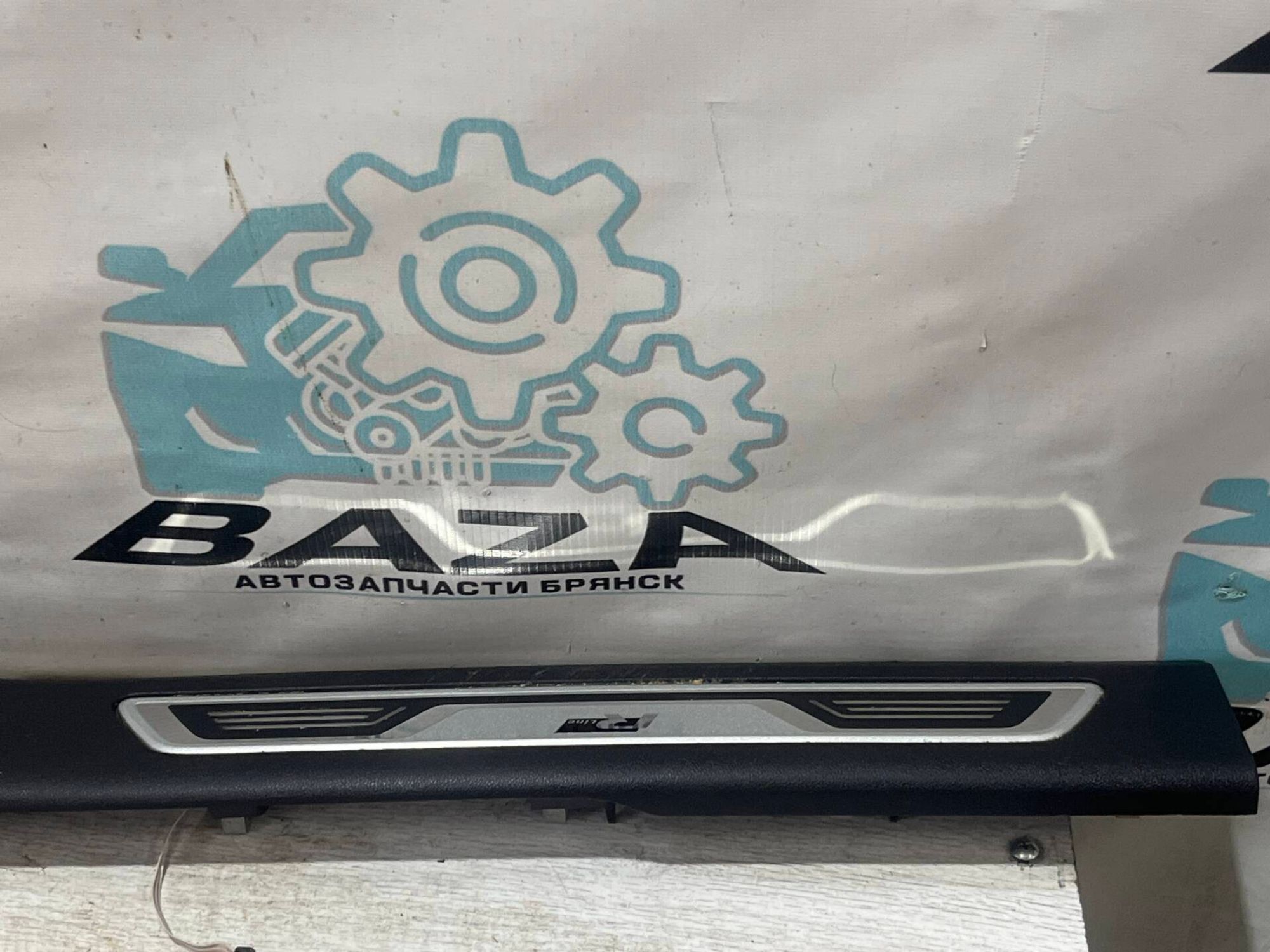 Накладка левого порога Volkswagen Touareg 3, 11990 рублей, Брянск