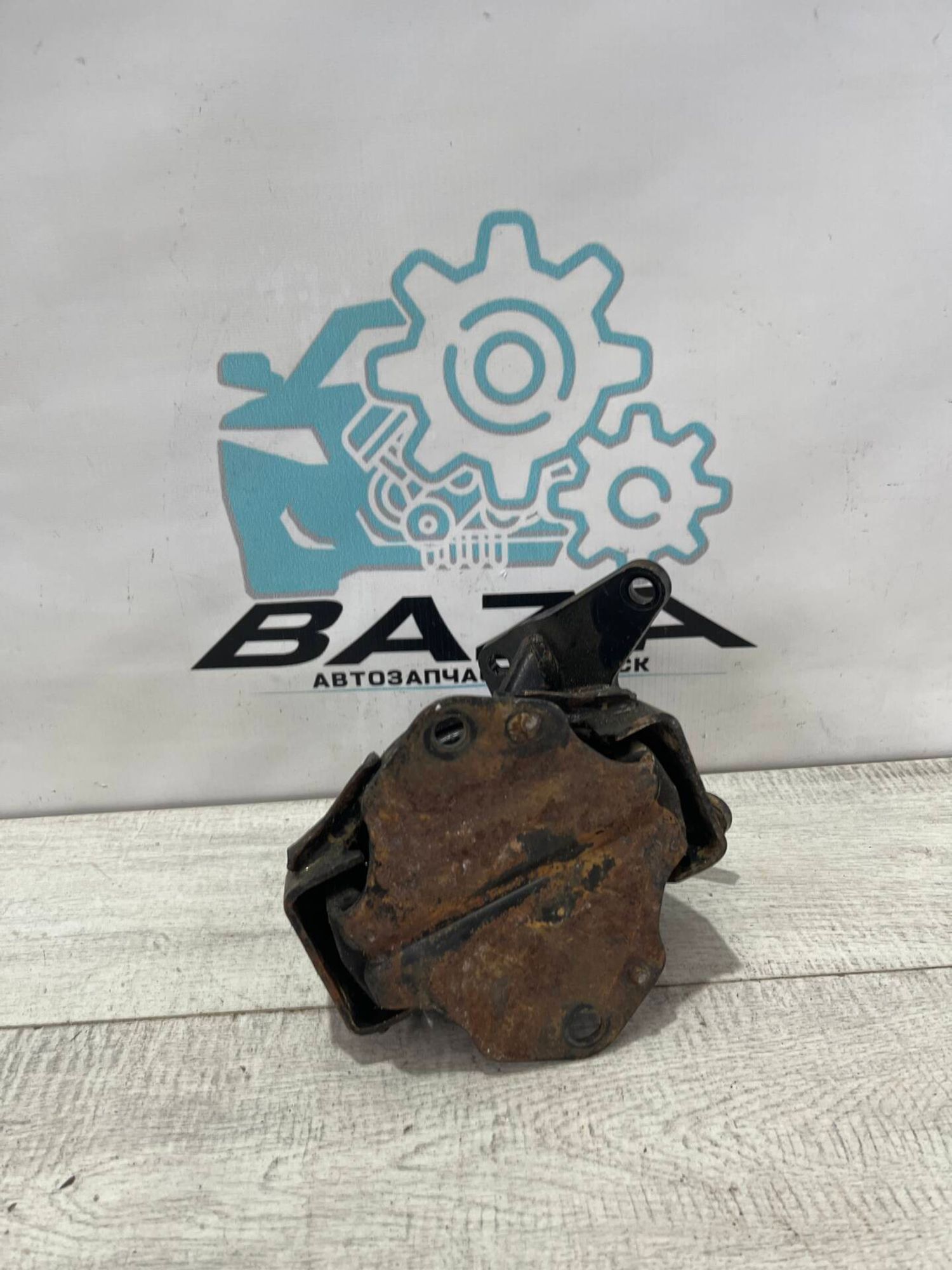 Опора двигателя Mitsubishi Pajero 4, 2000 рублей, Брянск