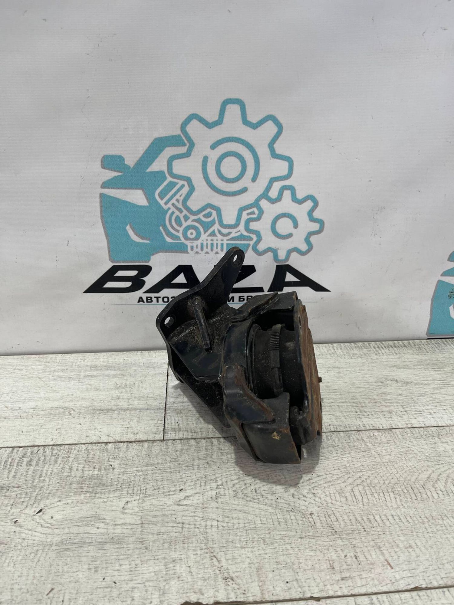 Опора двигателя Mitsubishi Pajero 4, 2000 рублей, Брянск