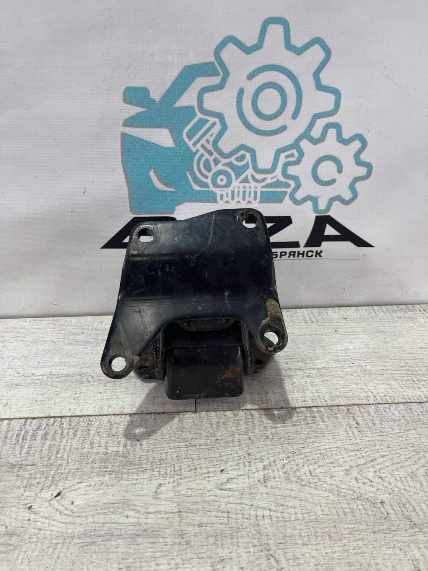Опора двигателя Mitsubishi Pajero 4, 2000 рублей, Брянск
