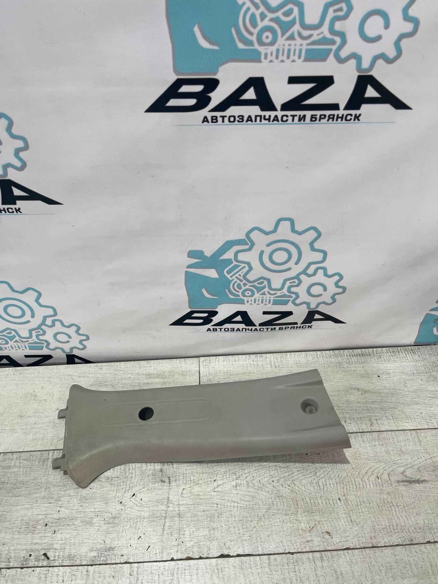 Обшивка средней правой стойки Renault Logan 2, 600 рублей, Брянск
