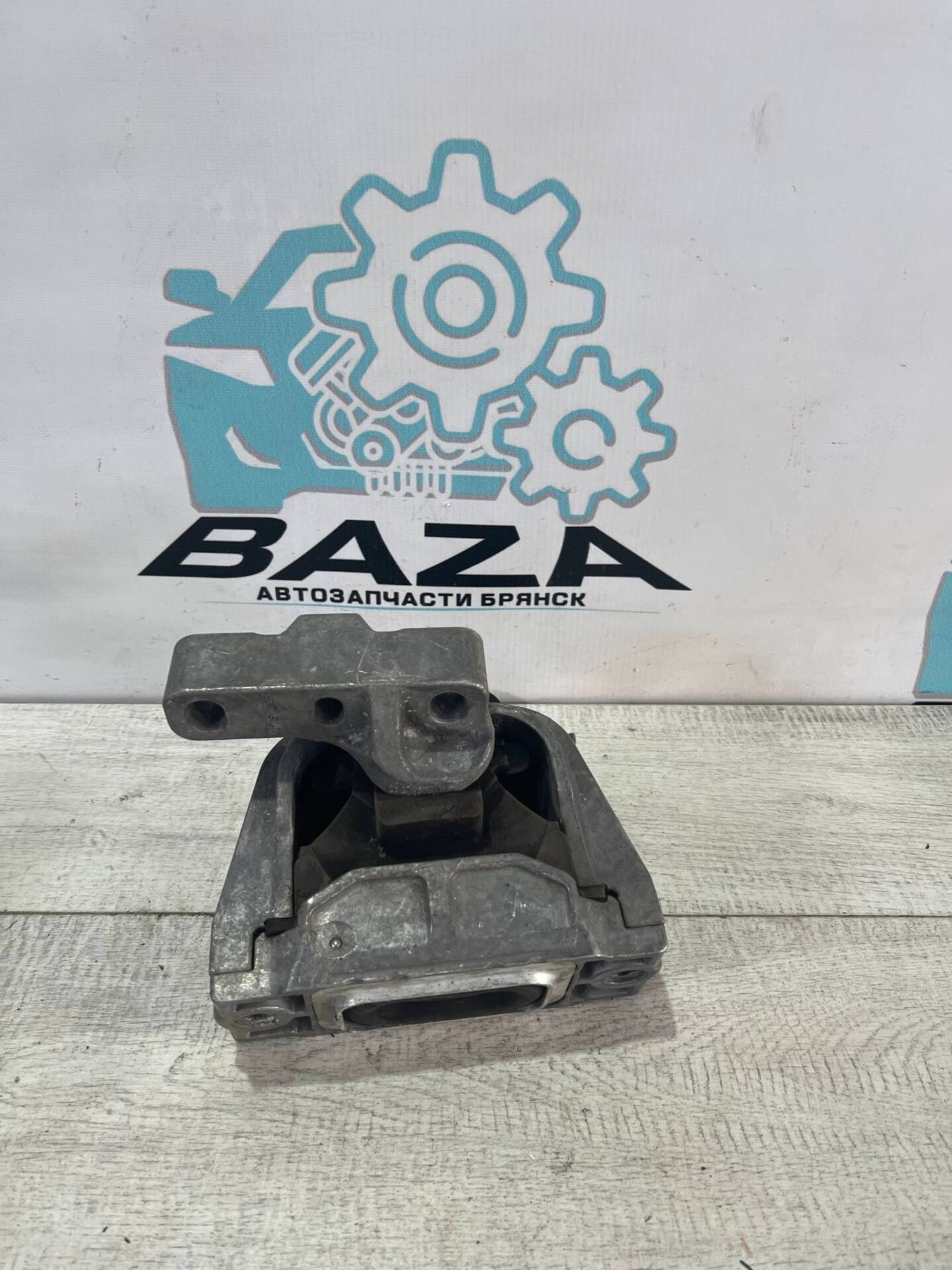 опора двигателя правая Volkswagen Golf 6, 2000 рублей, Брянск