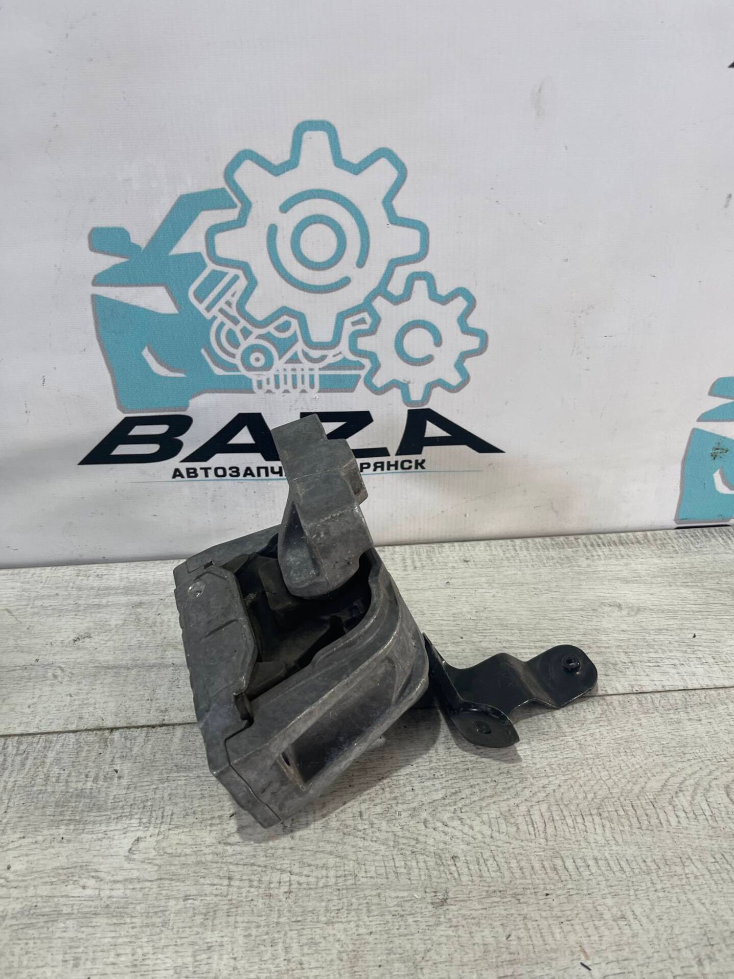 опора двигателя правая Volkswagen Golf 6, 2000 рублей, Брянск