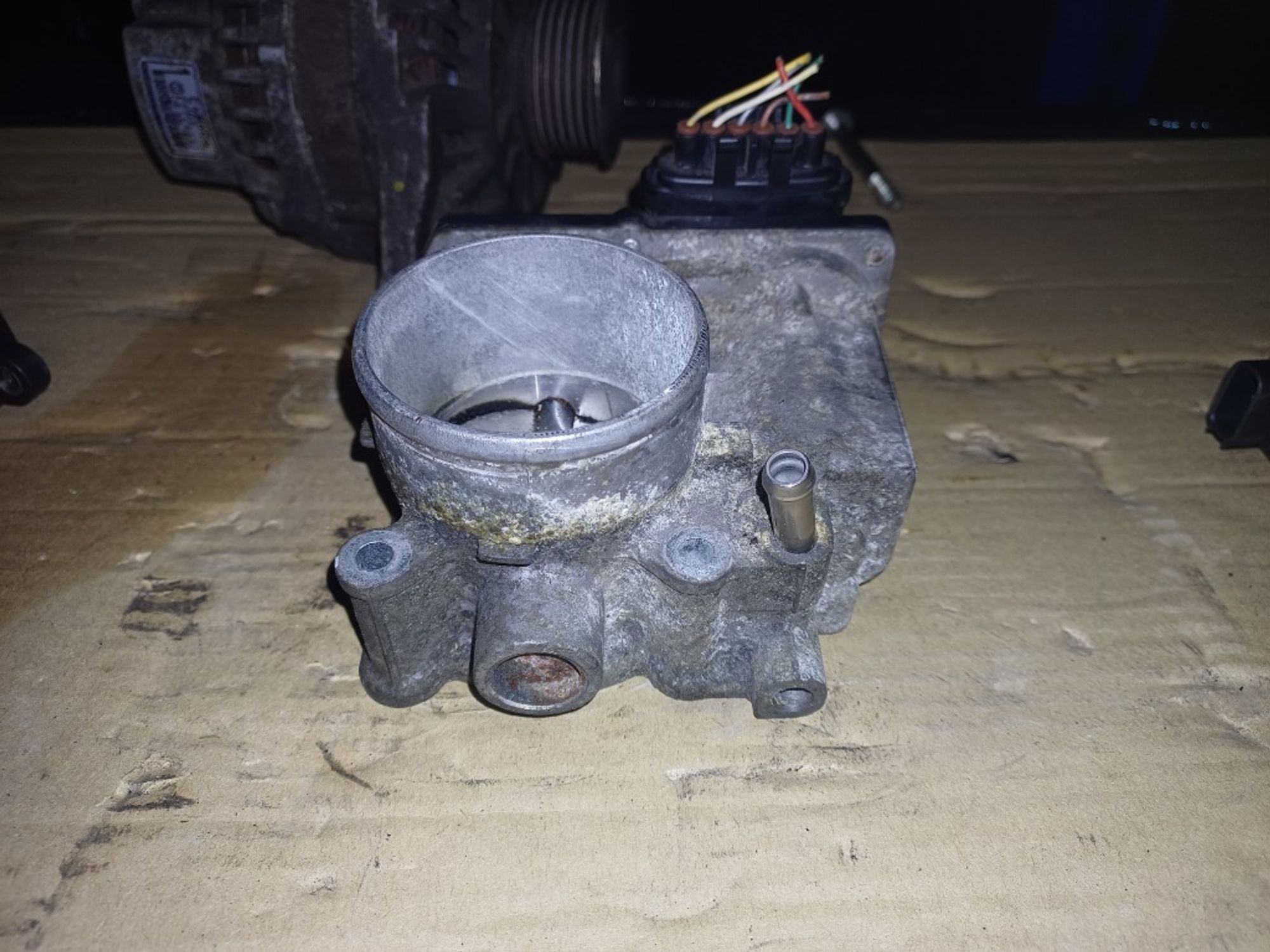 Дроссельная заслонка Toyota Auris 1ZR-FE, 1500 рублей, Ростов-на-Дону