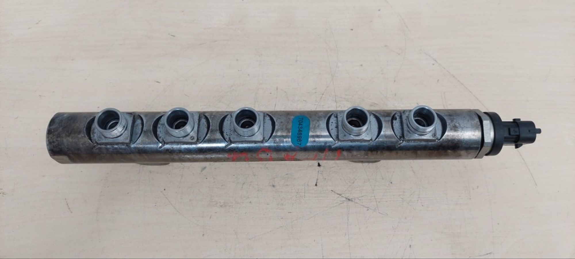 Топливная рейка правая Jeep Grand Cherokee WK2, 2000 рублей, Ростов-на-Дону