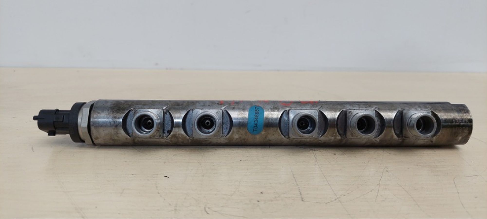 Топливная рейка правая Jeep Grand Cherokee WK2, 2000 рублей, Ростов-на-Дону