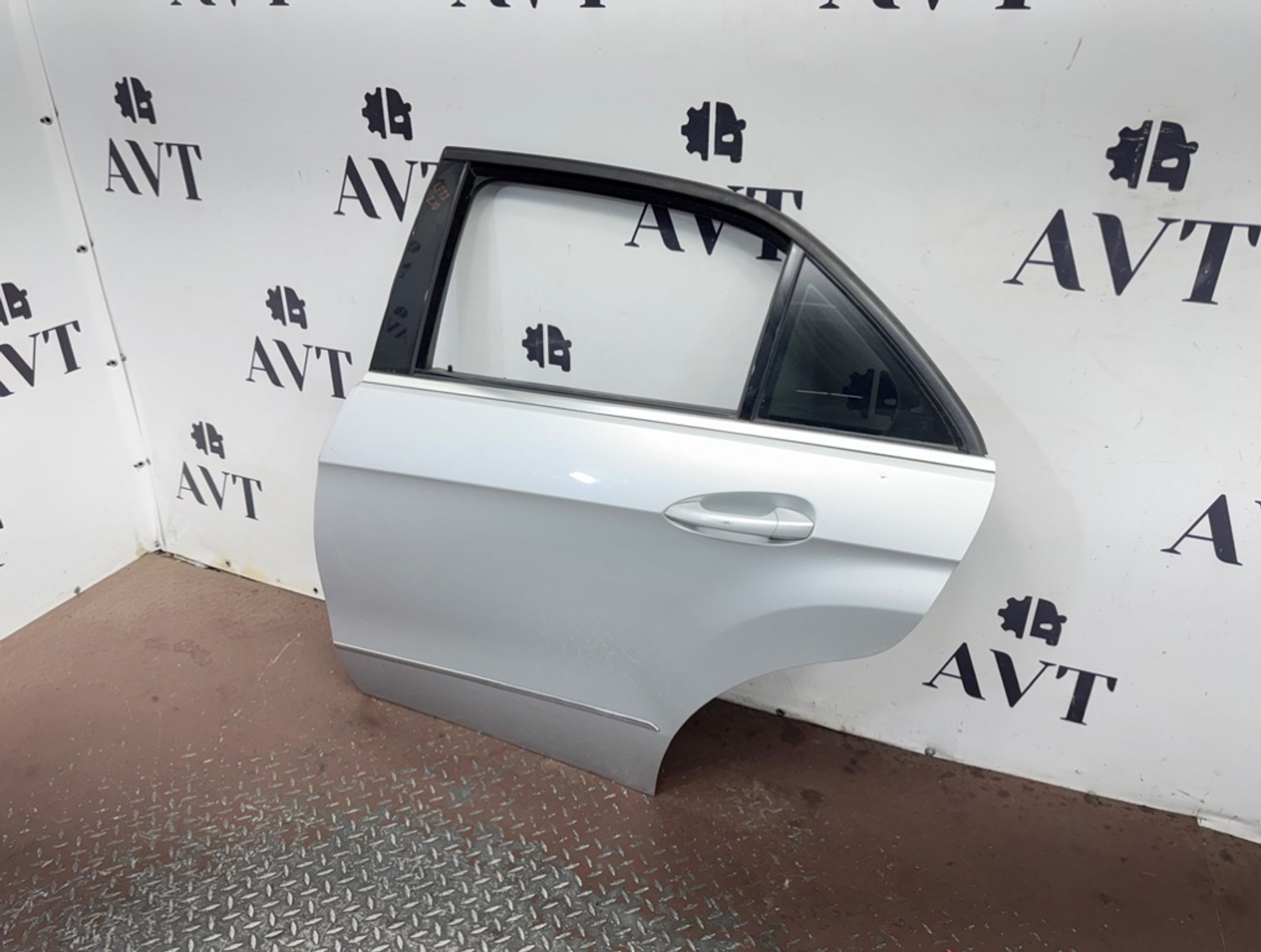 Дверь боковая задняя левая Mercedes-Benz E-Class, 25000 рублей, Ростов-на-Дону