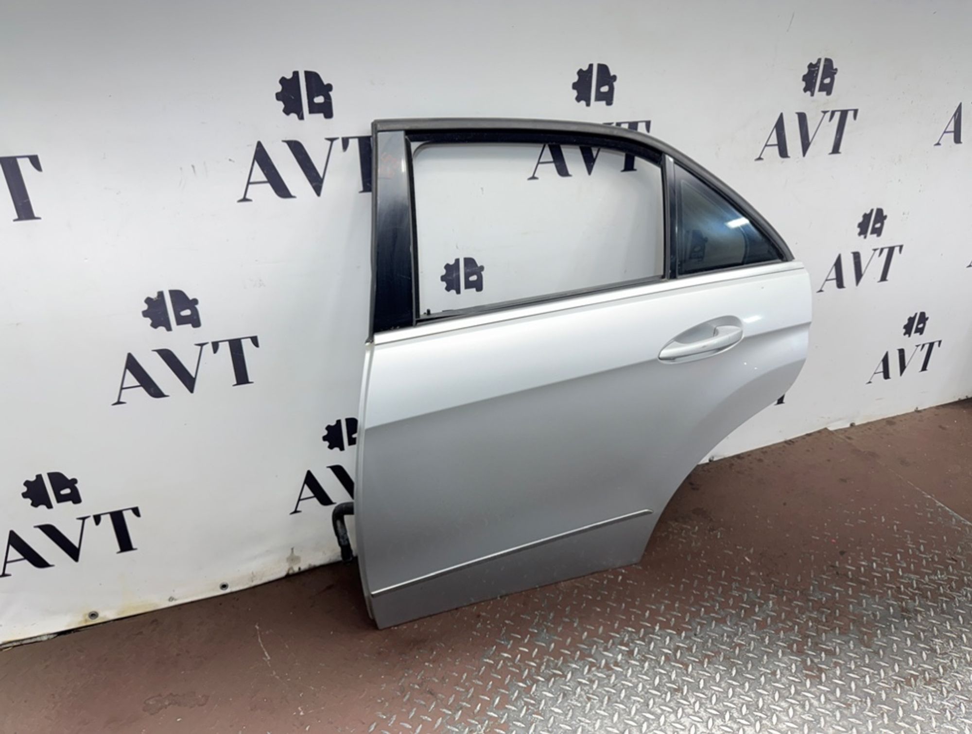 Дверь боковая задняя левая Mercedes-Benz E-Class, 25000 рублей, Ростов-на-Дону