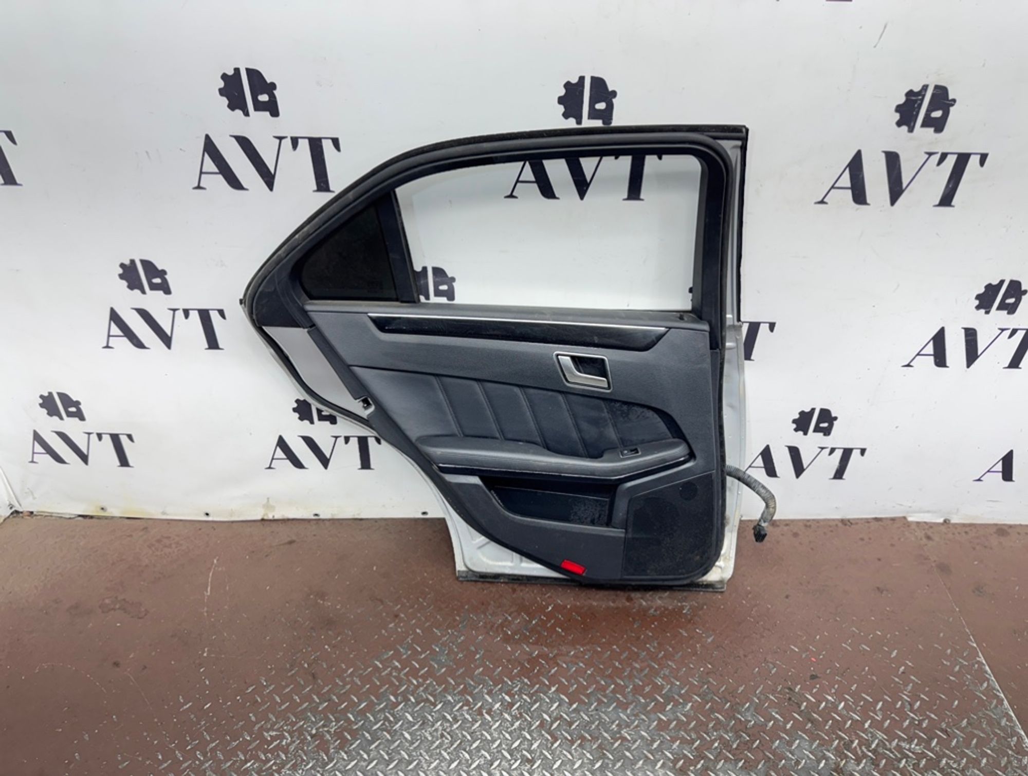 Дверь боковая задняя левая Mercedes-Benz E-Class, 25000 рублей, Ростов-на-Дону