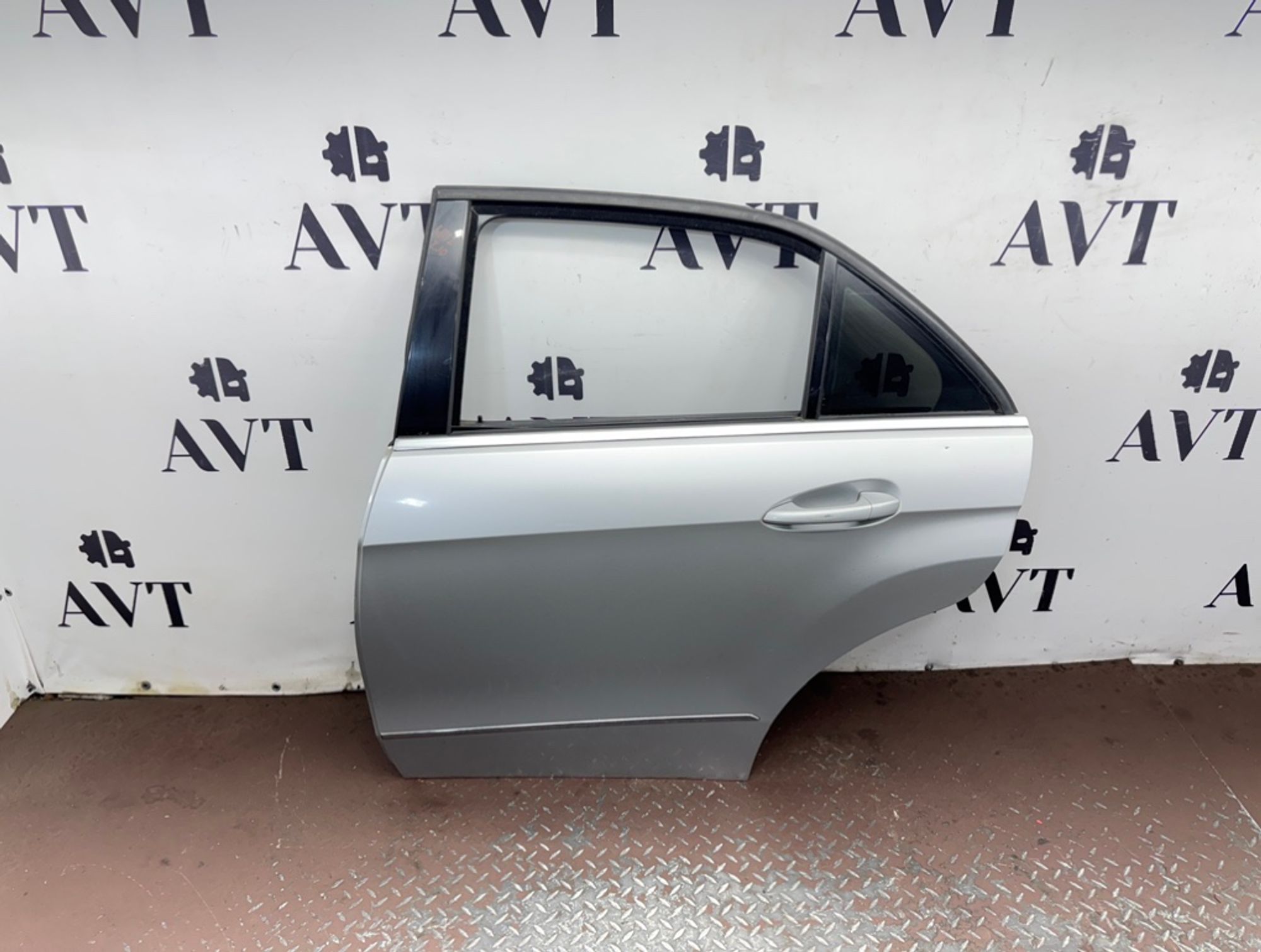 Дверь боковая задняя левая Mercedes-Benz E-Class, 25000 рублей, Ростов-на-Дону