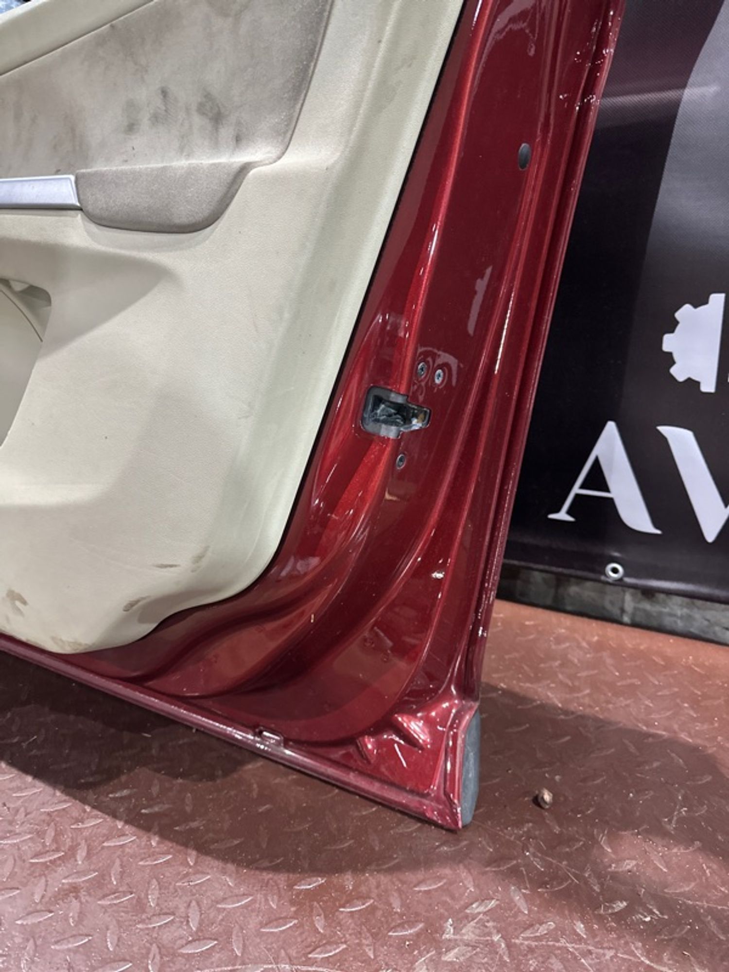 Дверь боковая передняя правая Volvo XC60, 28000 рублей, Ростов-на-Дону