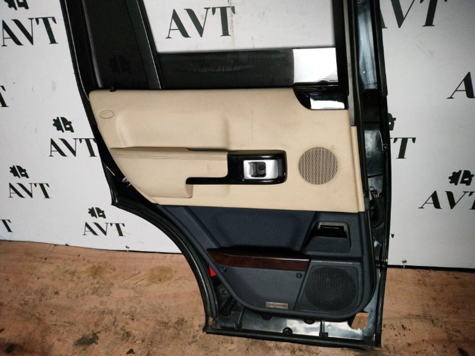 Дверь боковая задняя левая Land Rover Range Rover, 8000 рублей, Ростов-на-Дону