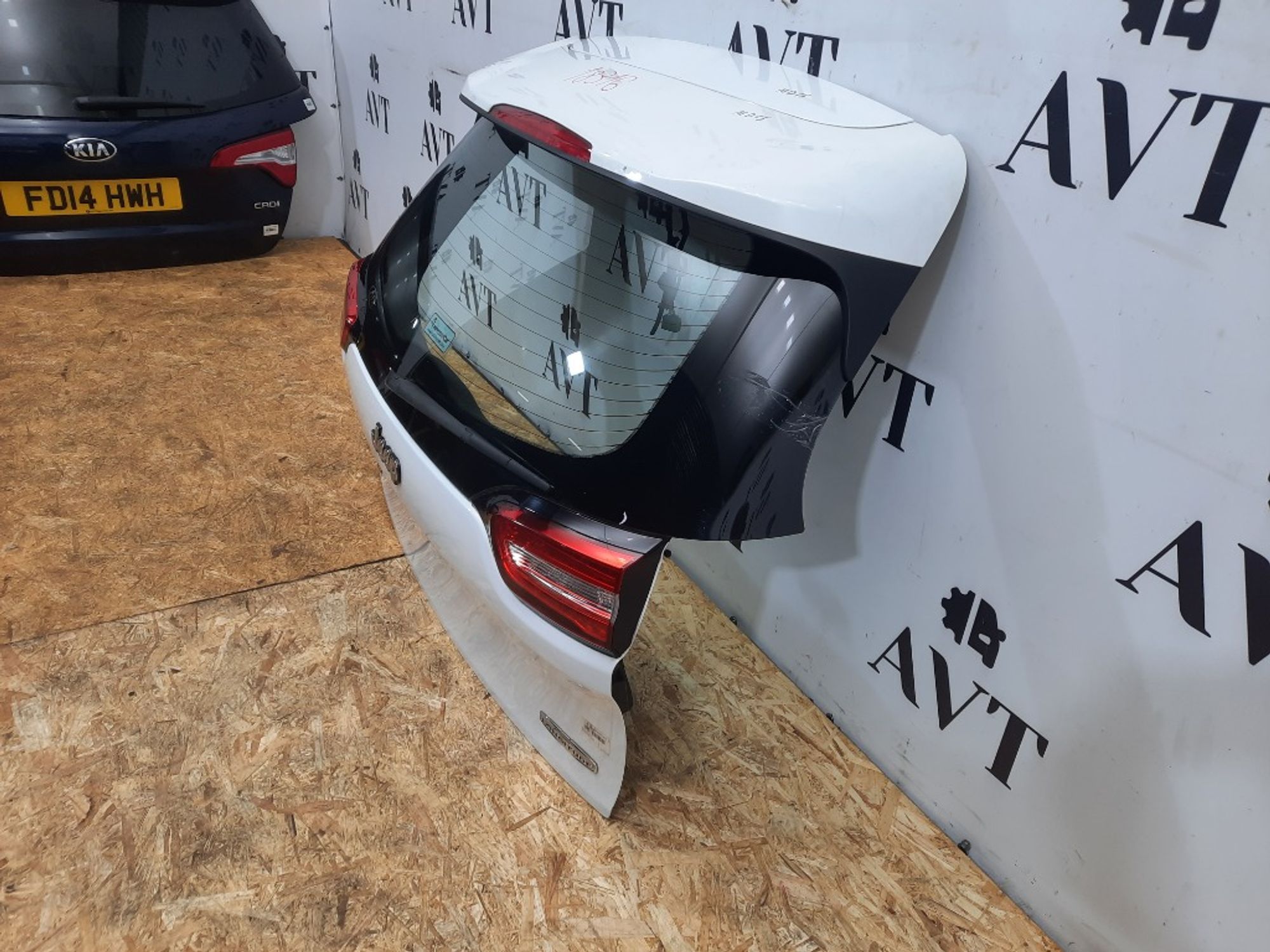 Крышка багажника Jeep Cherokee KL, 75000 рублей, Ростов-на-Дону