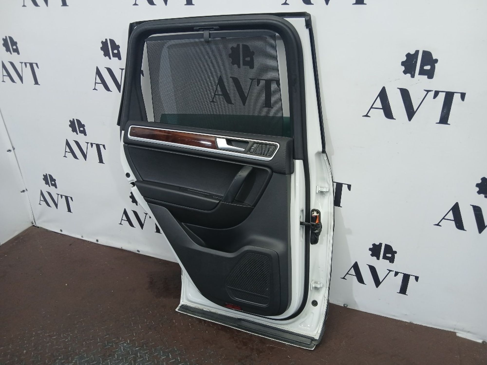 Дверь боковая задняя левая Volkswagen Touareg NF, 40000 рублей, Ростов-на-Дону