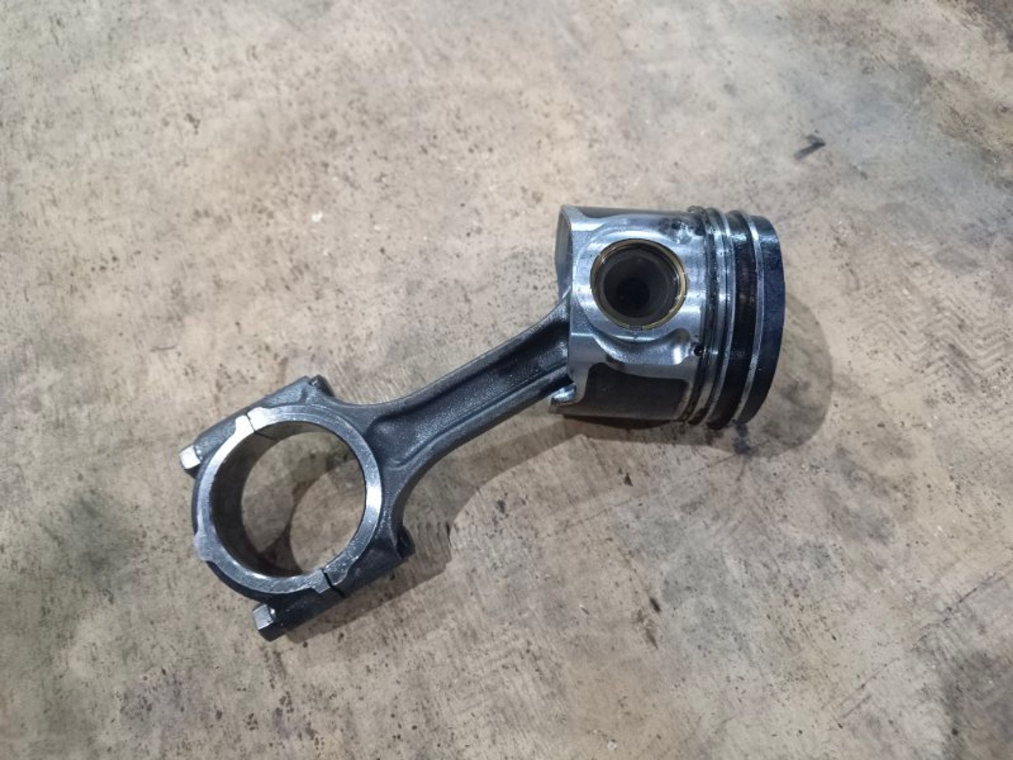 Поршень с шатуном Hyundai Grand Starex D4CB, 4000 рублей, Ростов-на-Дону