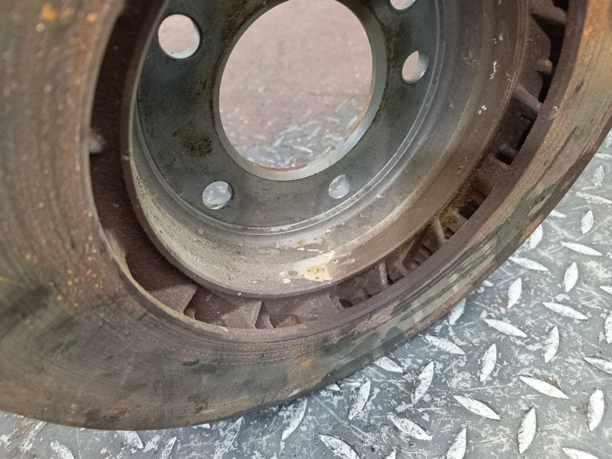 Диск тормозной передний Volkswagen Touareg FL CRCA, 7000 рублей, Ростов-на-Дону