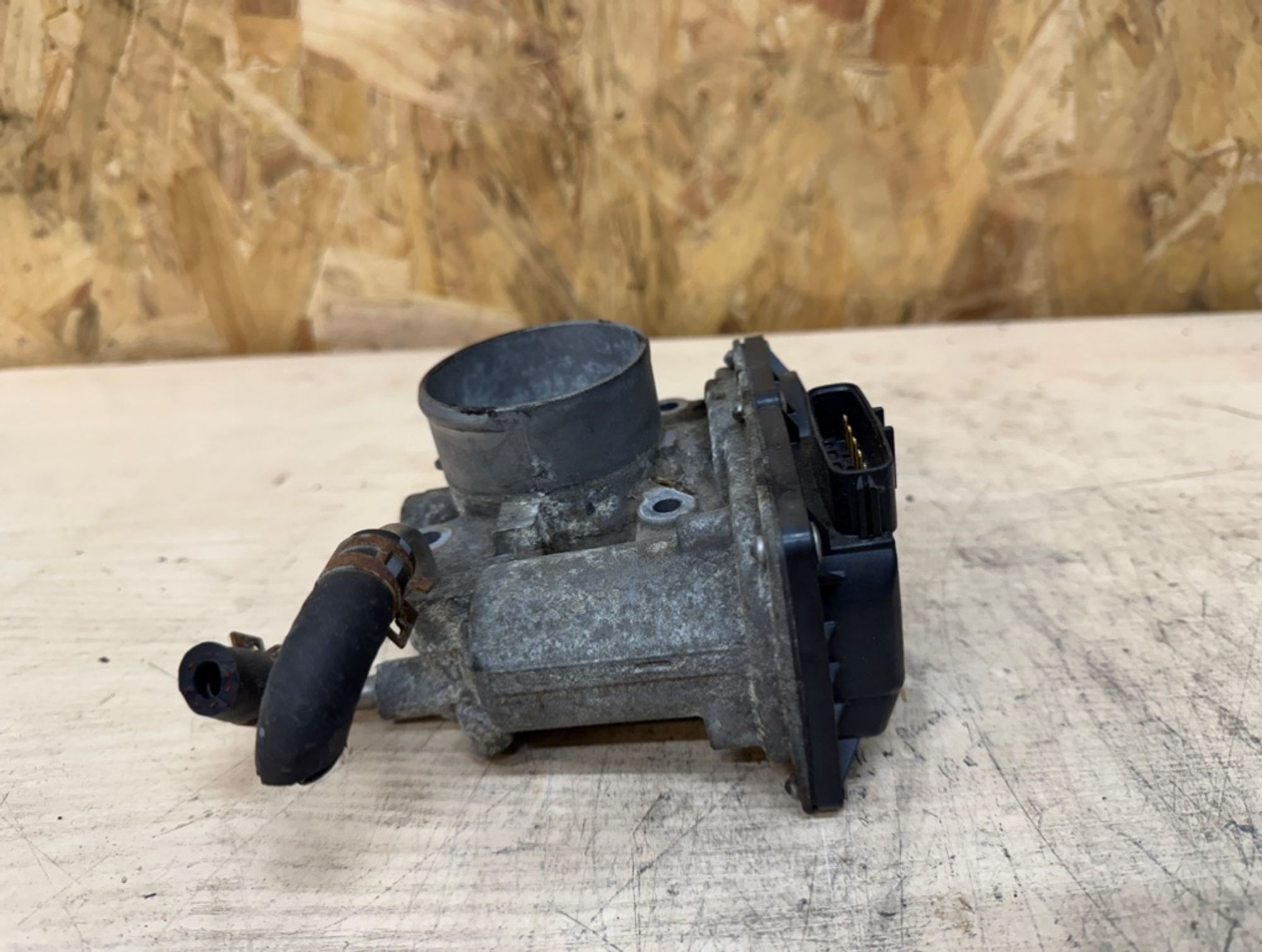 Дроссельная заслонка Toyota Auris 1NR-FE, 1500 рублей, Ростов-на-Дону