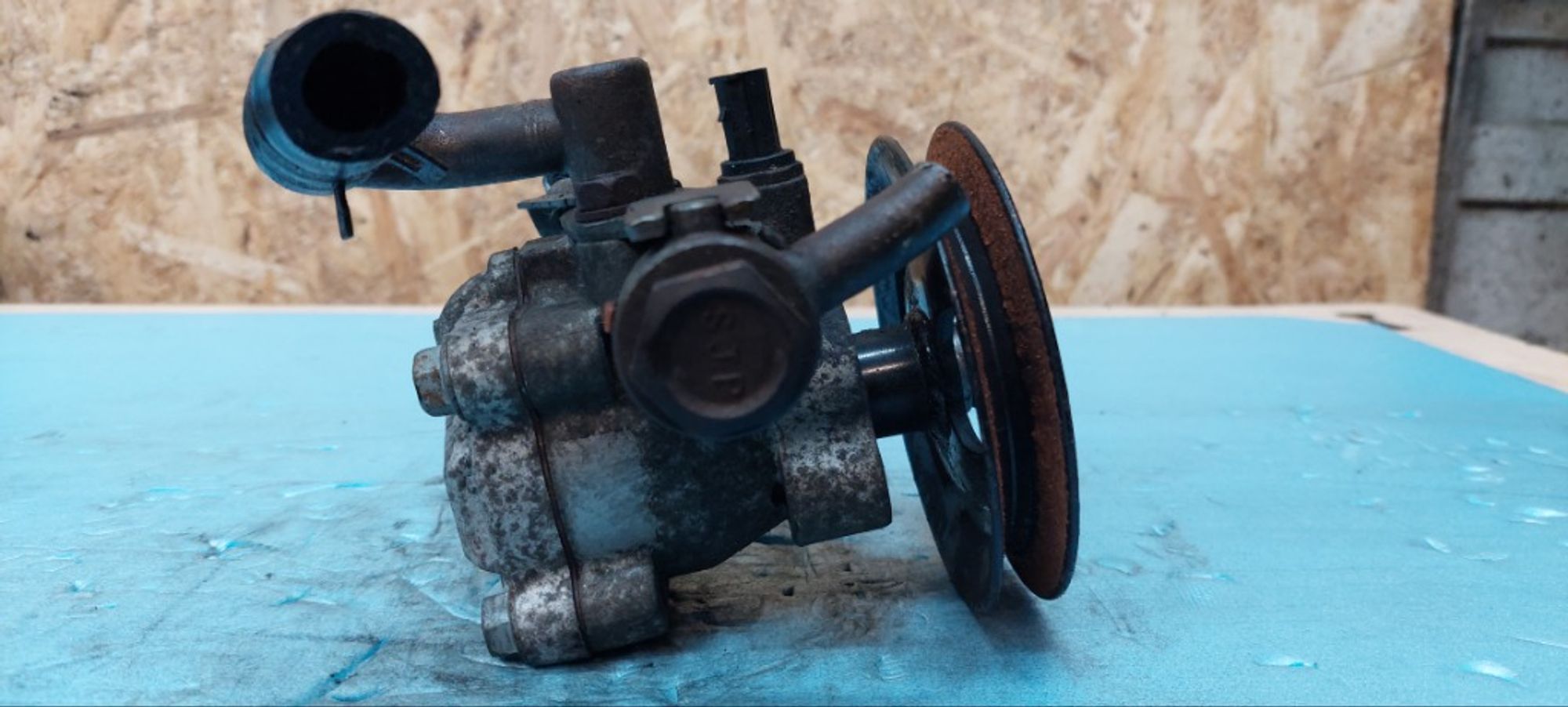 Насос гидроусилителя руля KIA Rio G4EE, 3000 рублей, Ростов-на-Дону