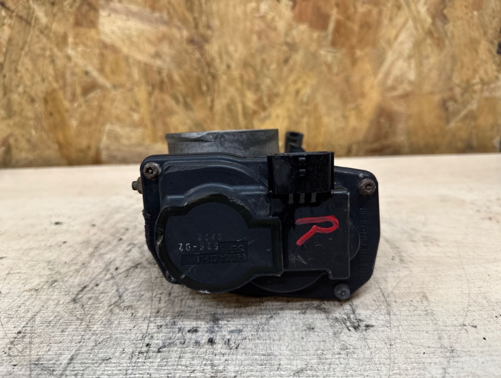 Дроссельная заслонка правая Infinity FX VQ35HR, 2000 рублей, Ростов-на-Дону