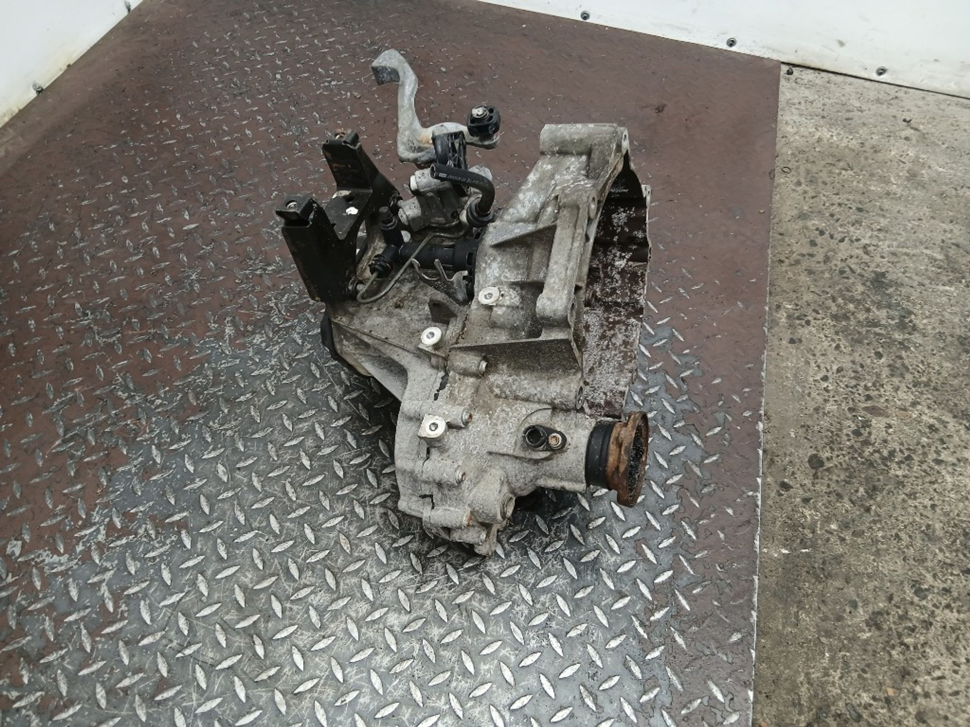 МКПП Volkswagen Polo BUD, 35000 рублей, Ростов-на-Дону