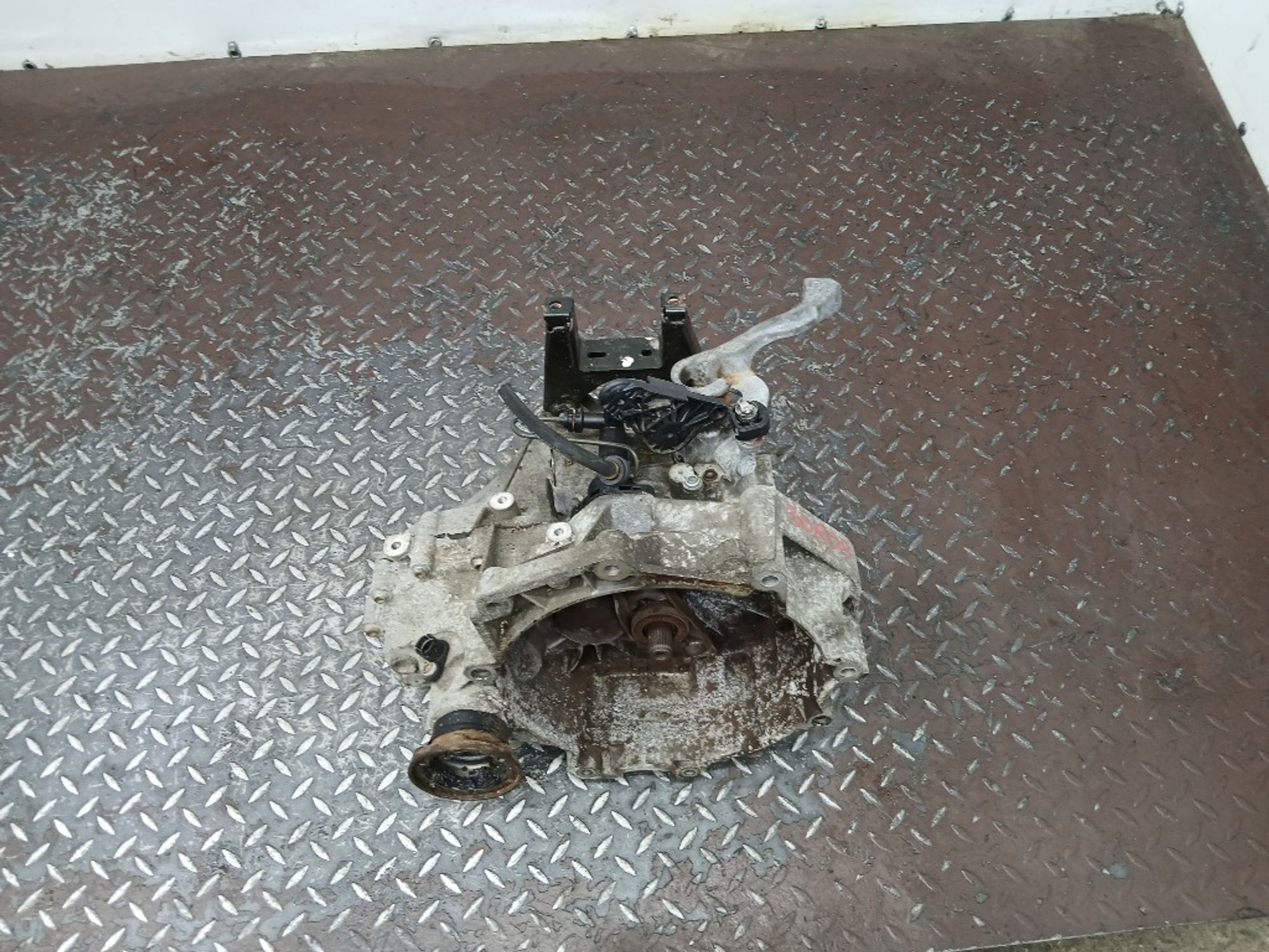 МКПП Volkswagen Polo BUD, 35000 рублей, Ростов-на-Дону
