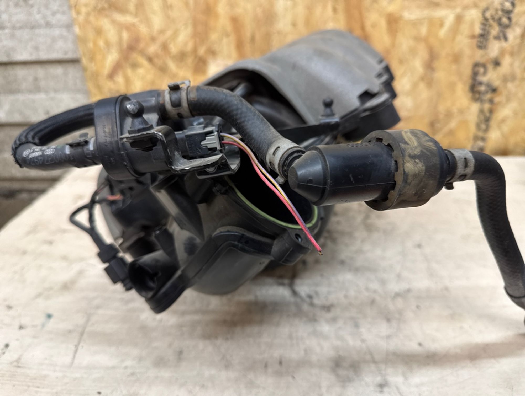 Коллектор впускной Audi A6 C7 CHV, 8000 рублей, Ростов-на-Дону