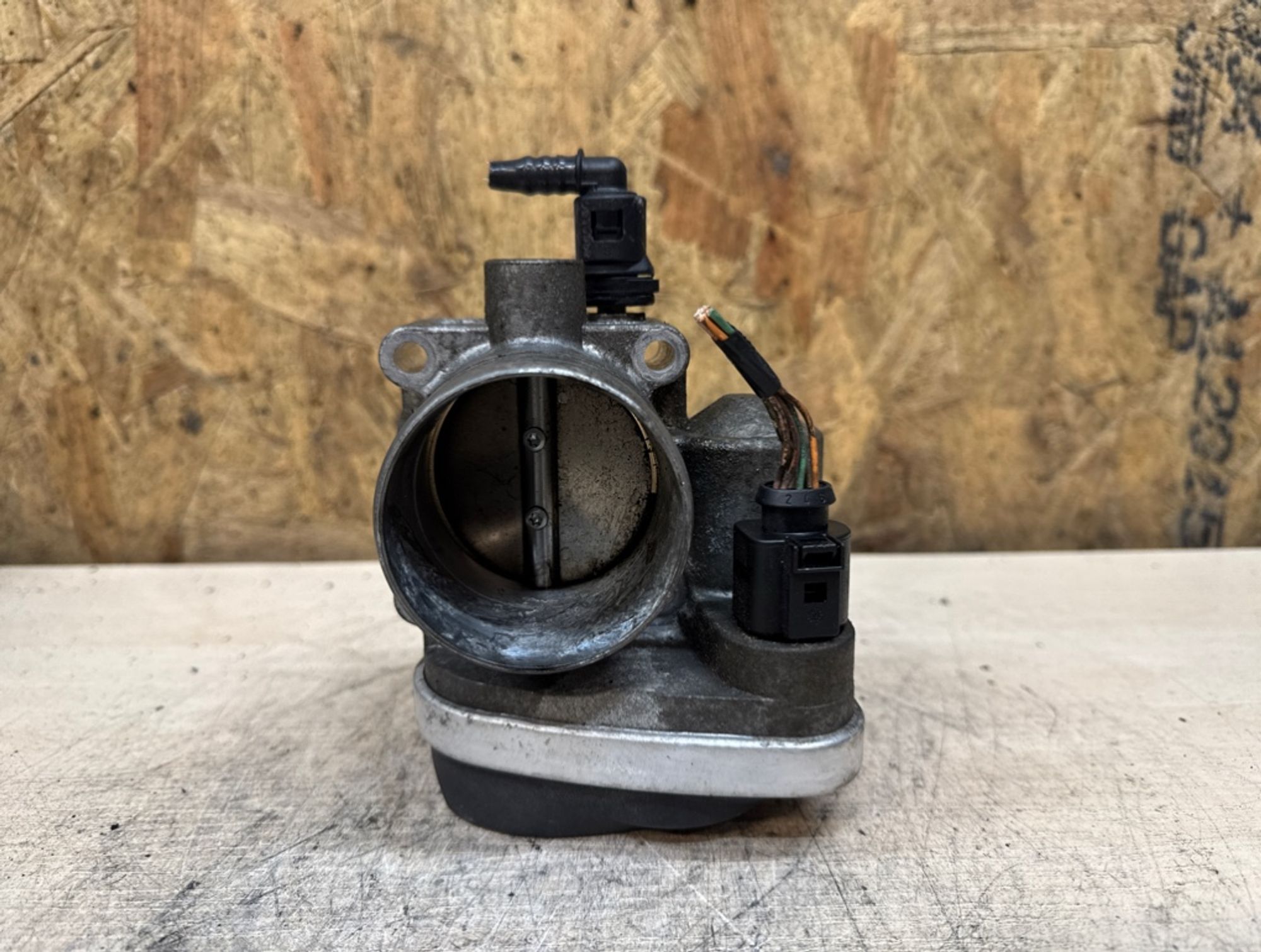 Дроссельная заслонка Renault Megane 2 K4M812, 2000 рублей, Ростов-на-Дону