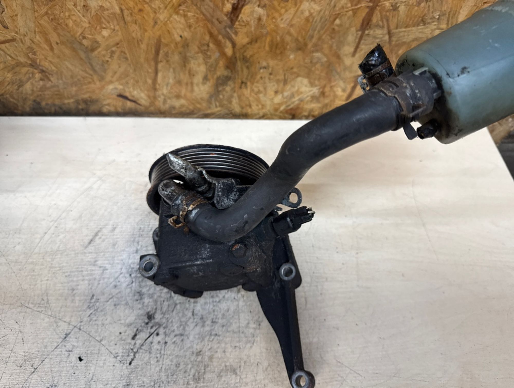 Насос гидроусилителя руля Ford Fusion FYJA, 4500 рублей, Ростов-на-Дону