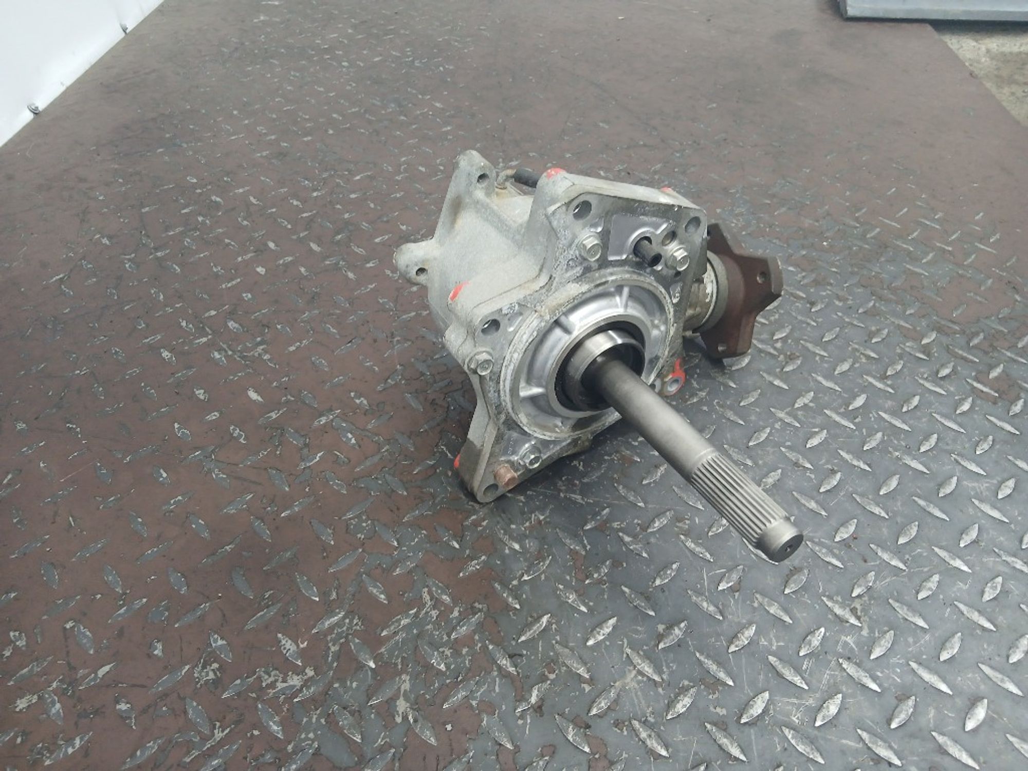 Раздаточная коробка Nissan X-Trail T31 QR25DE, 5000 рублей, Ростов-на-Дону