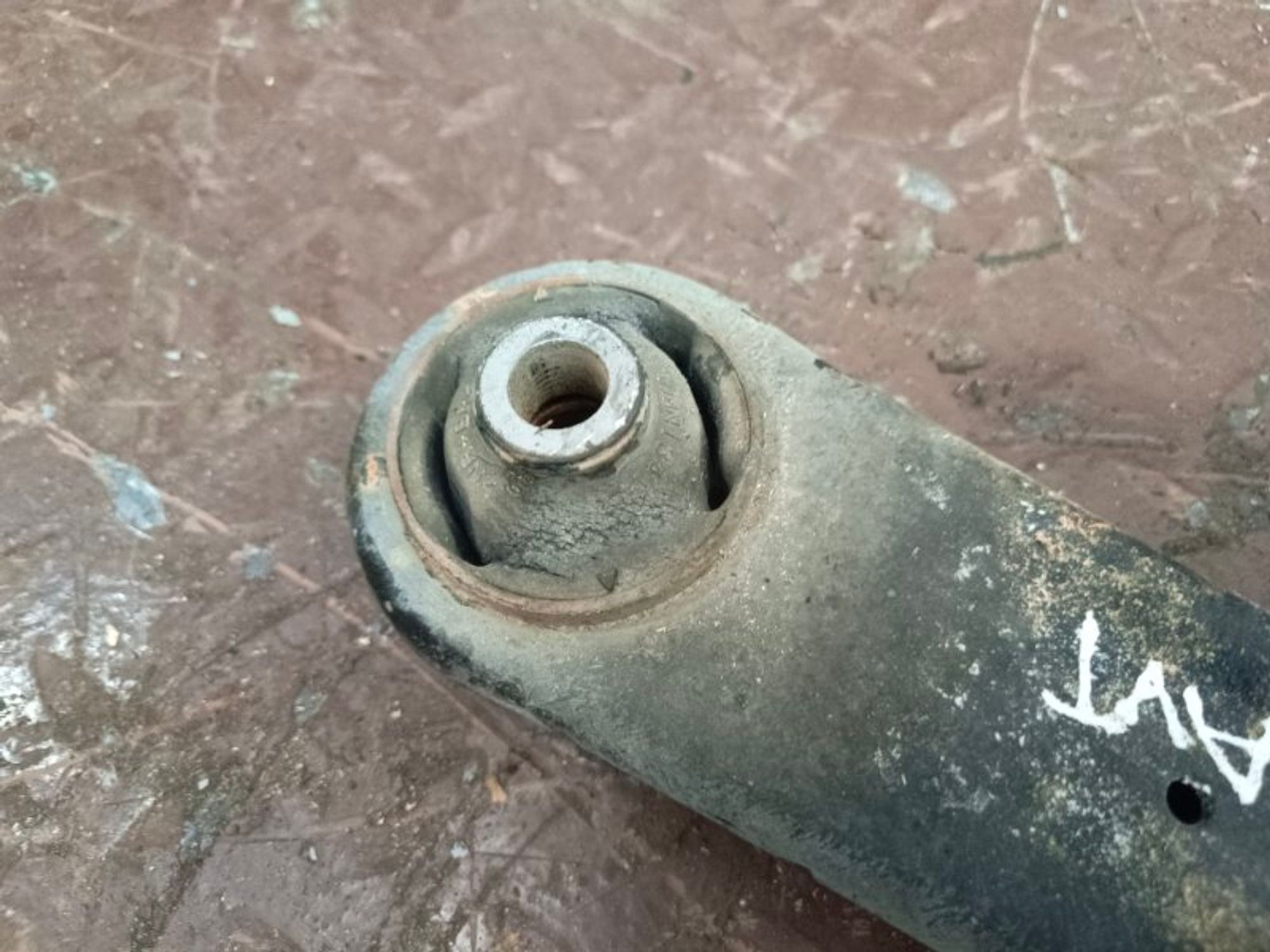 Рычаг подвески нижний передний левый Mitsubishi, 3000 рублей, Ростов-на-Дону