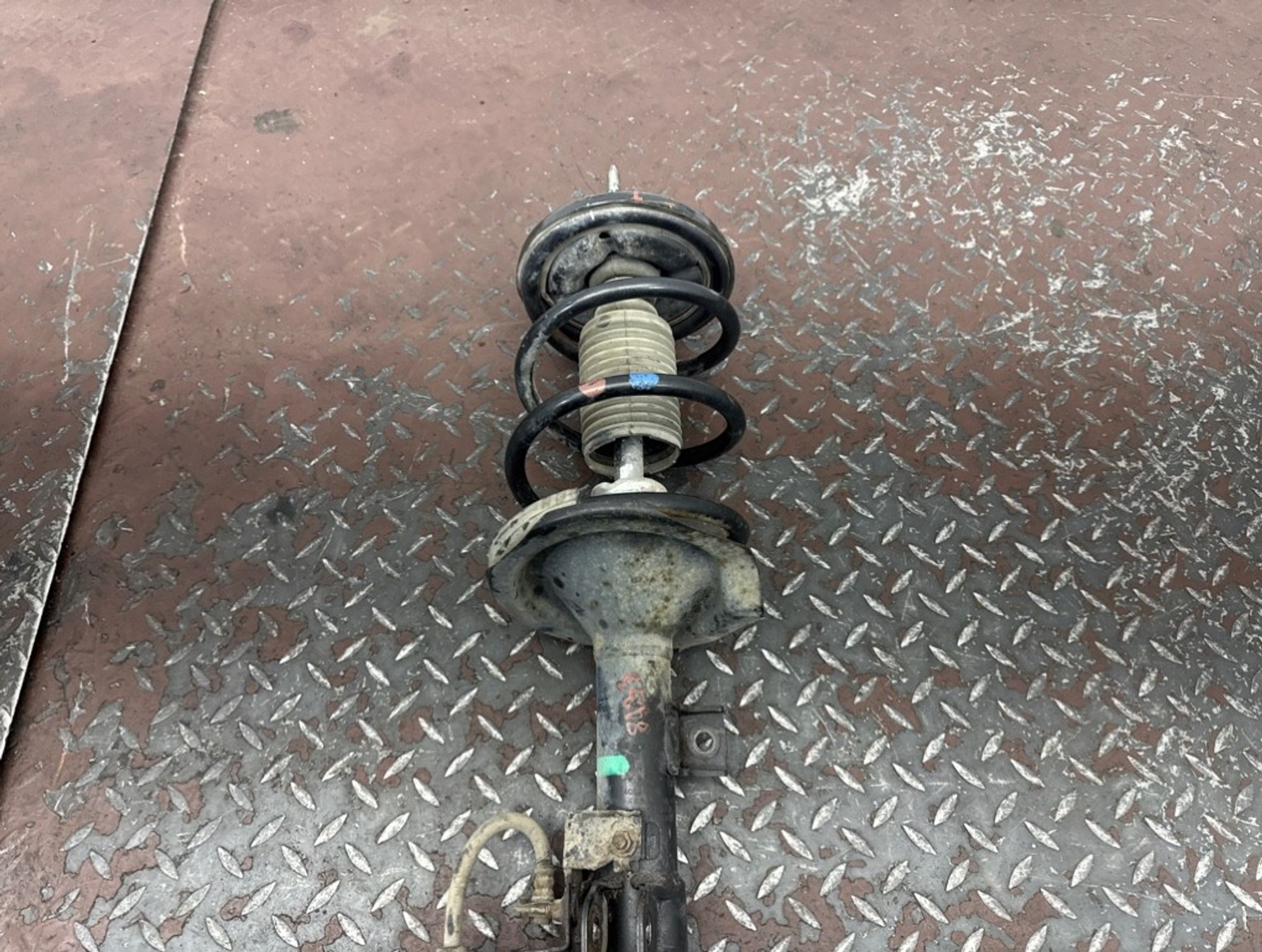 Стойка подвески передняя левая Mitsubishi, 3500 рублей, Ростов-на-Дону