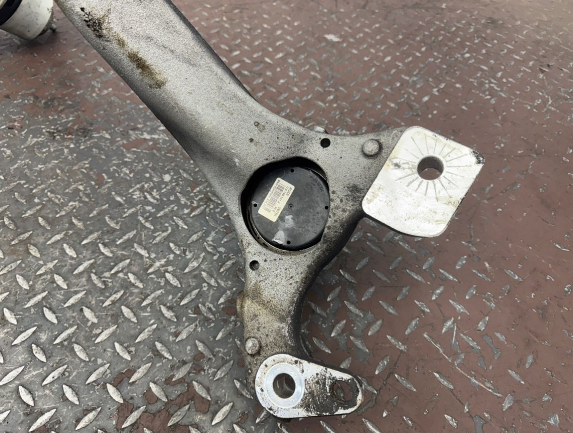 Балка двигателя Audi Q7 4LB CJT, 5000 рублей, Ростов-на-Дону