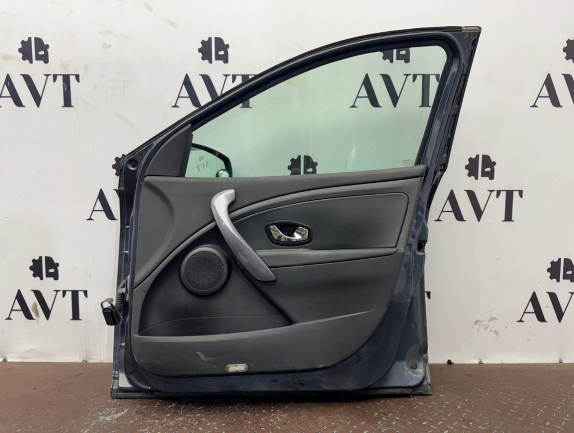 Дверь боковая передняя правая Renault Megane 3, 20000 рублей, Ростов-на-Дону