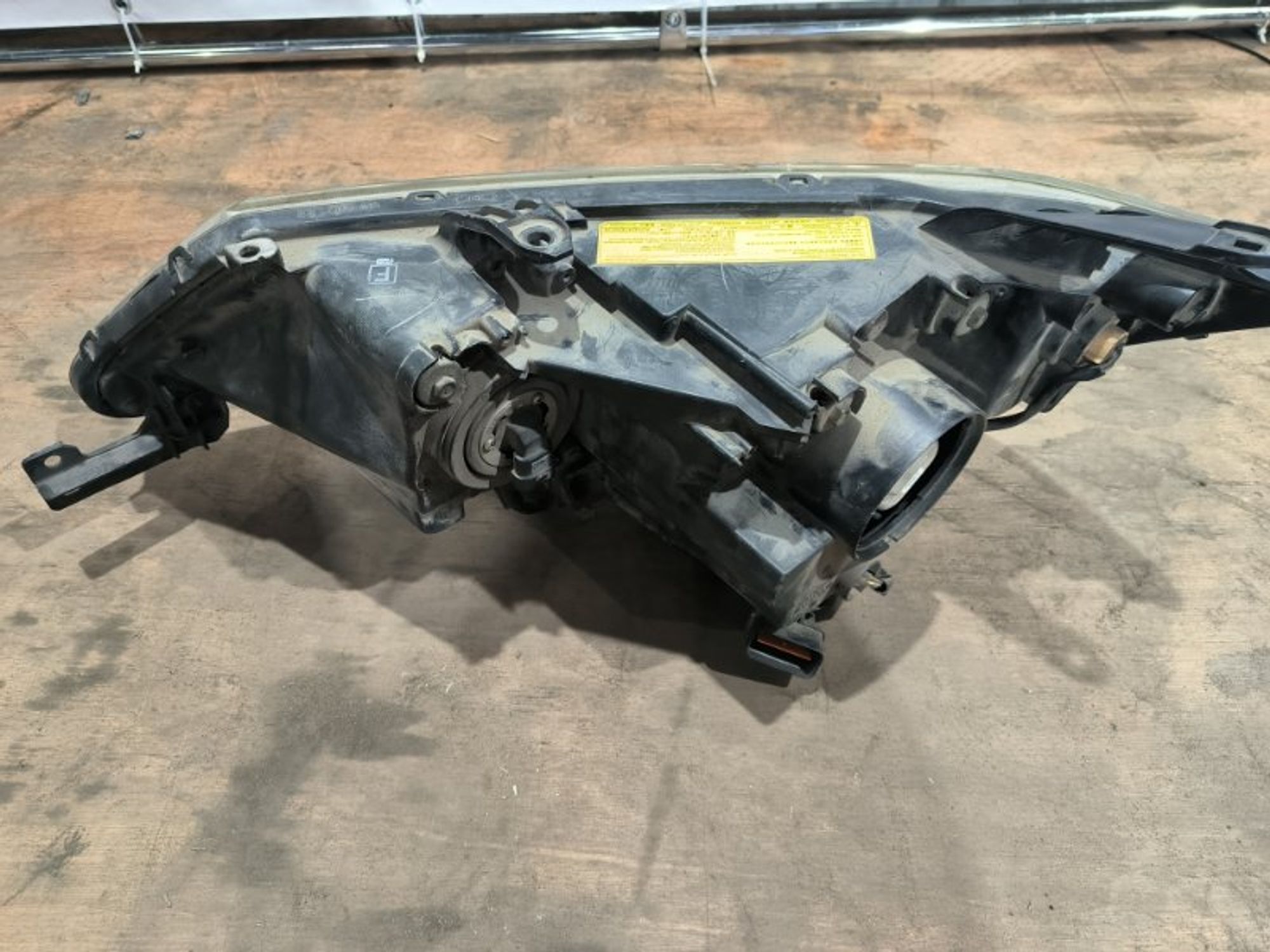 Фара ксеноновая передняя правая Mitsubishi, 9000 рублей, Ростов-на-Дону