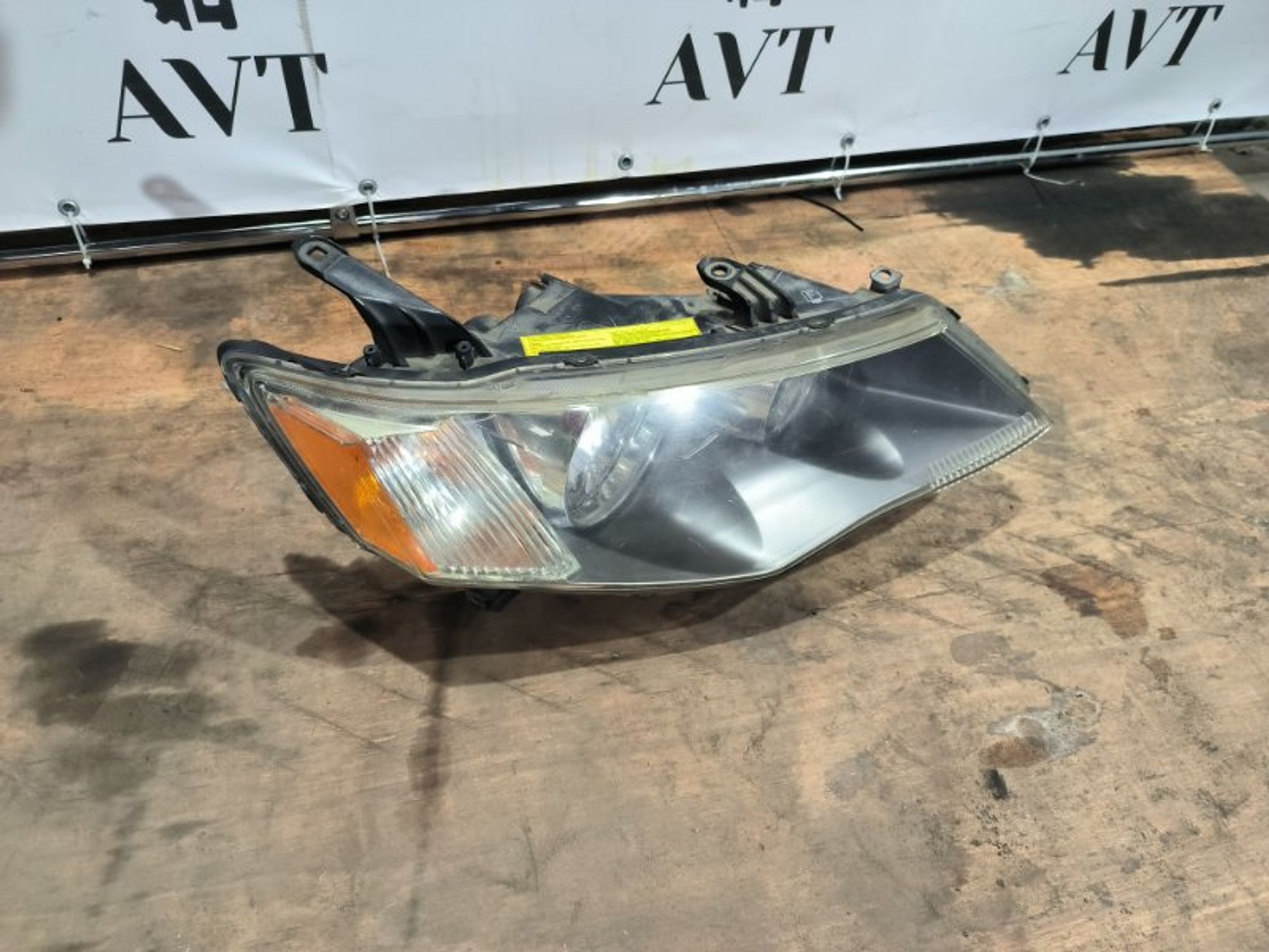 Фара ксеноновая передняя правая Mitsubishi, 9000 рублей, Ростов-на-Дону