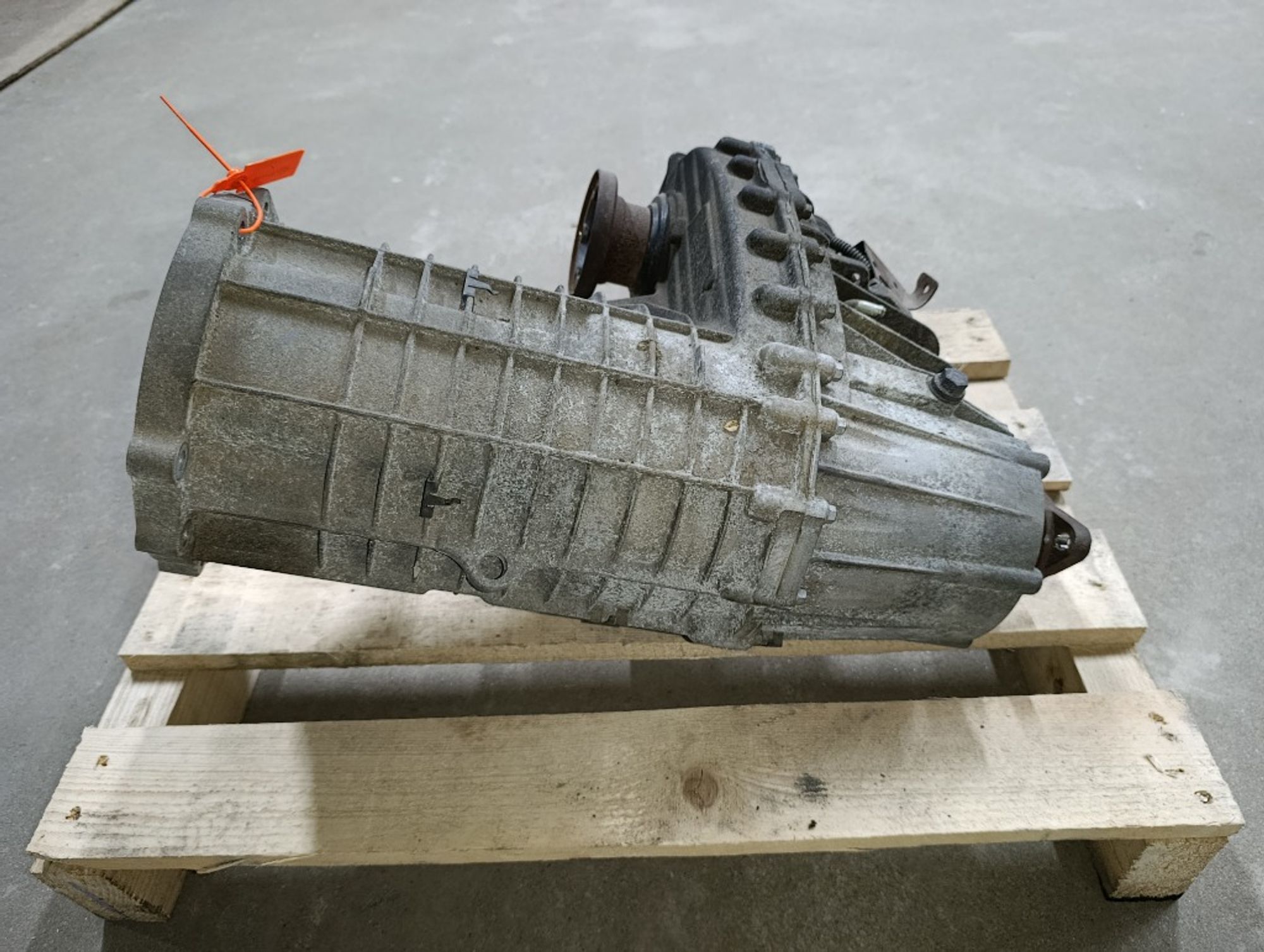 Раздаточная коробка Volkswagen Touareg GP BPE, 15000 рублей, Ростов-на-Дону