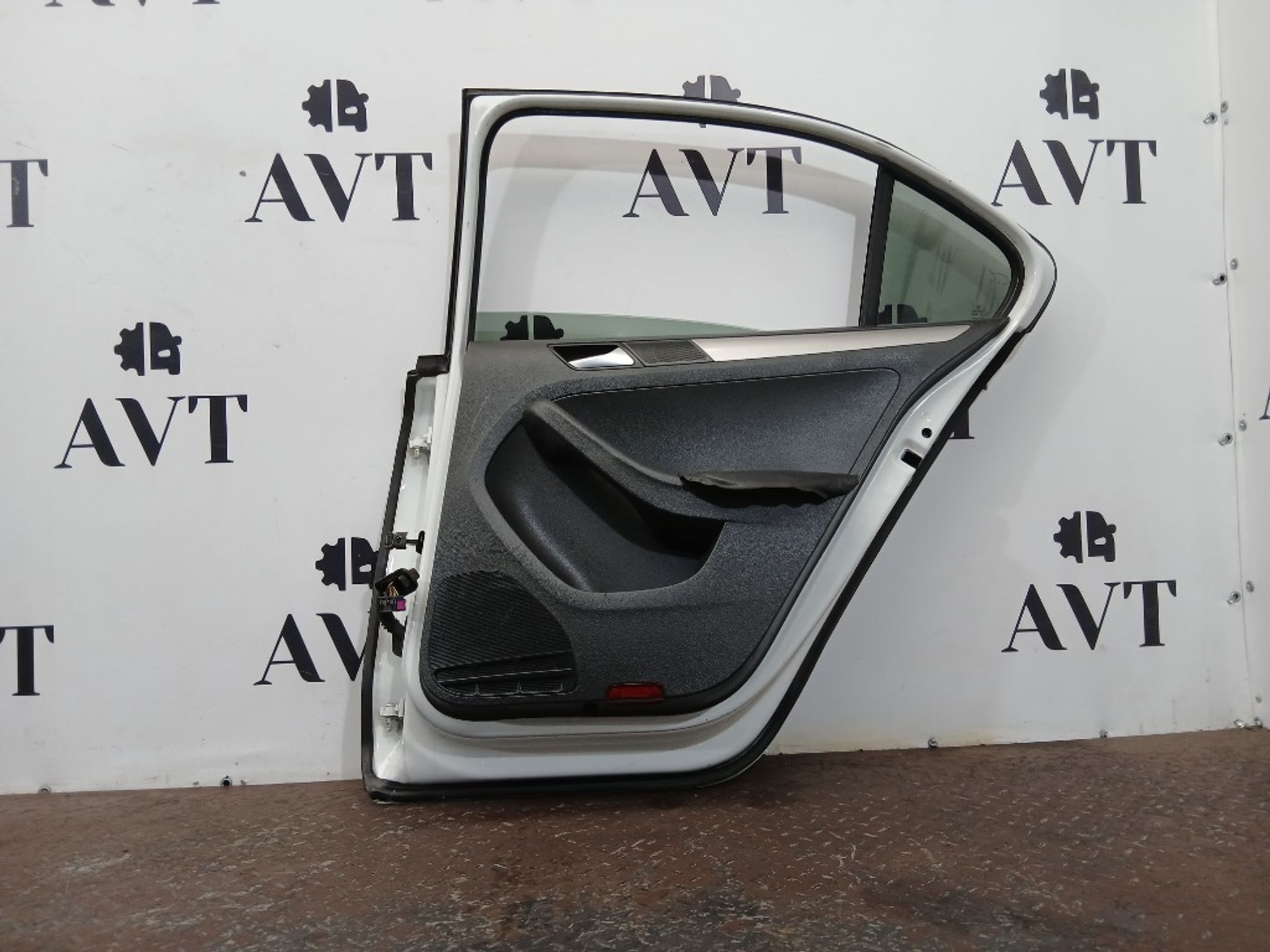 Дверь боковая задняя правая Volkswagen Jetta 6, 40000 рублей, Ростов-на-Дону