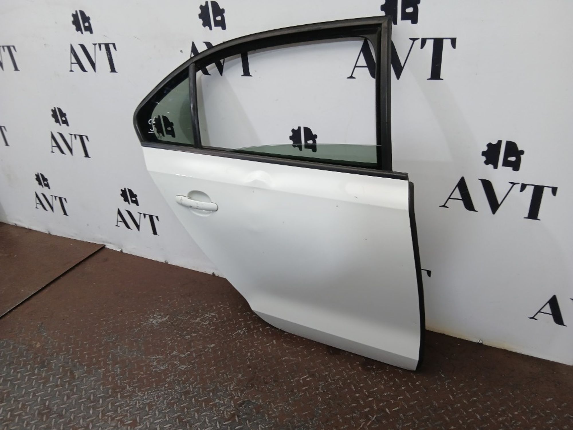 Дверь боковая задняя правая Volkswagen Jetta 6, 40000 рублей, Ростов-на-Дону