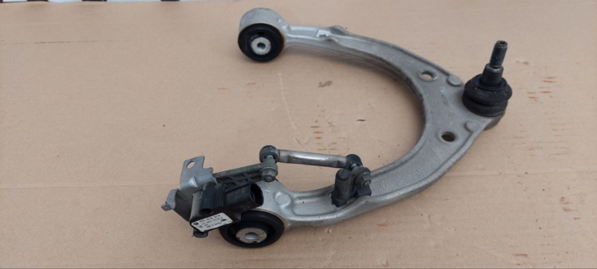 Рычаг подвески верхний передний правый Volkswagen, 7000 рублей, Ростов-на-Дону