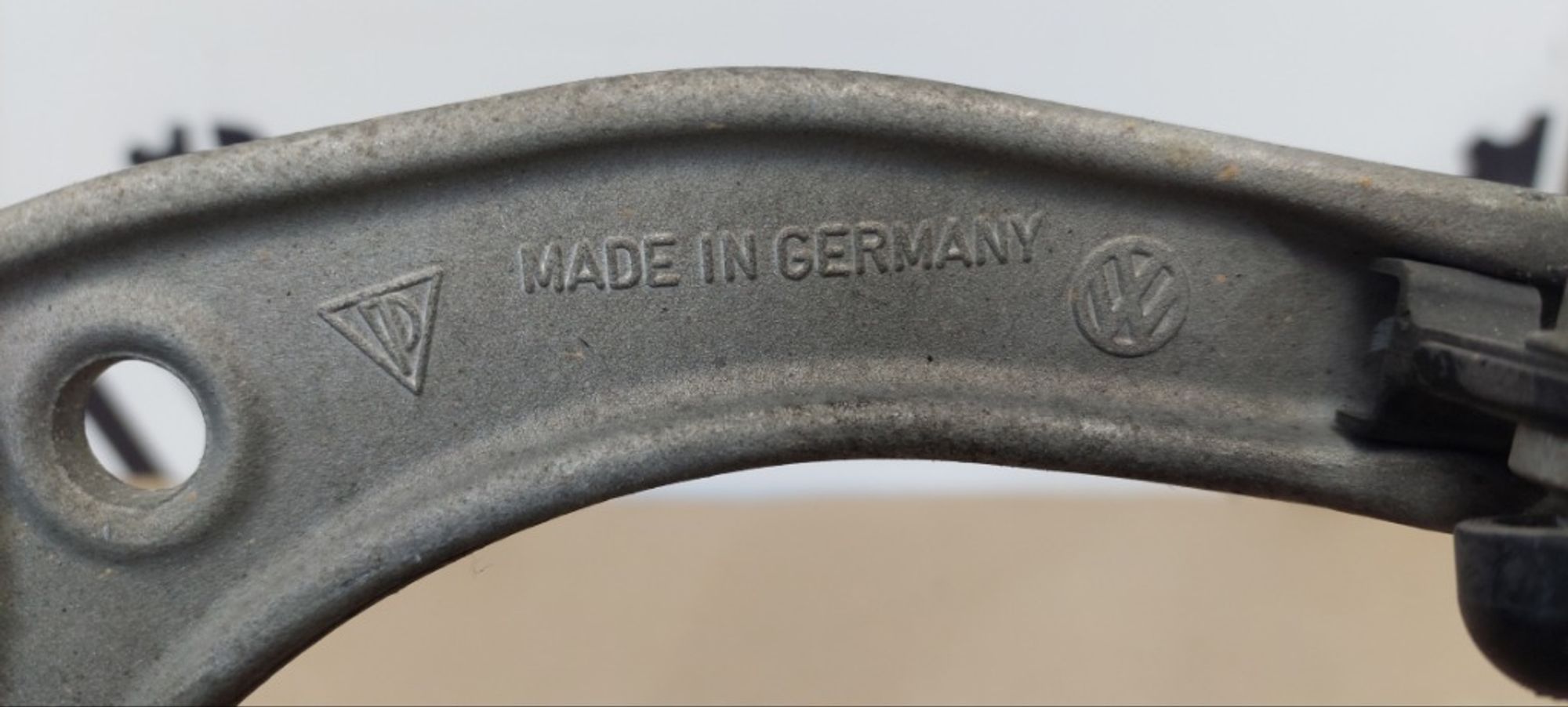 Рычаг подвески верхний передний правый Volkswagen, 7000 рублей, Ростов-на-Дону