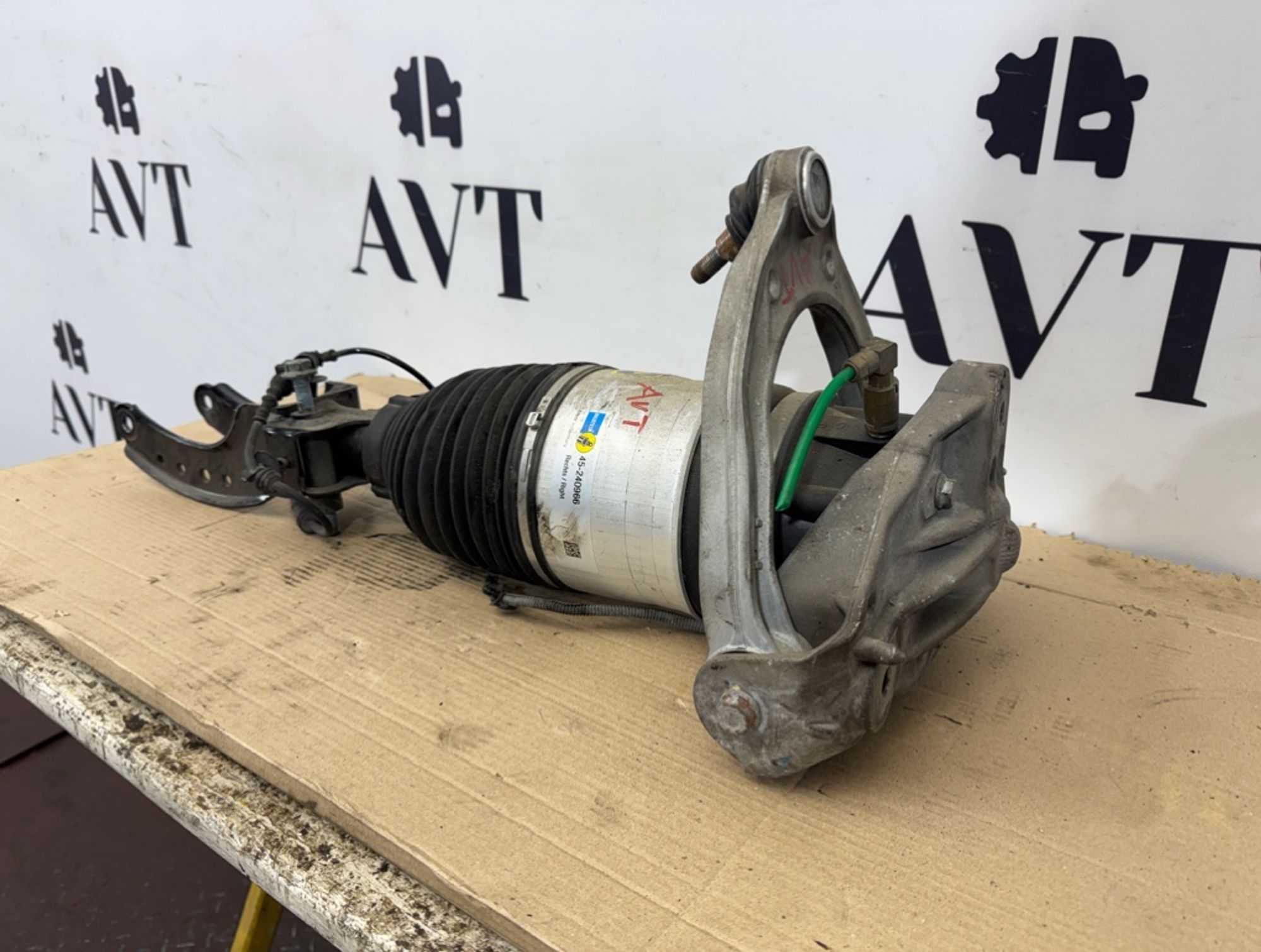 Пневмоамортизатор подвески передний Audi Q7, 10000 рублей, Ростов-на-Дону