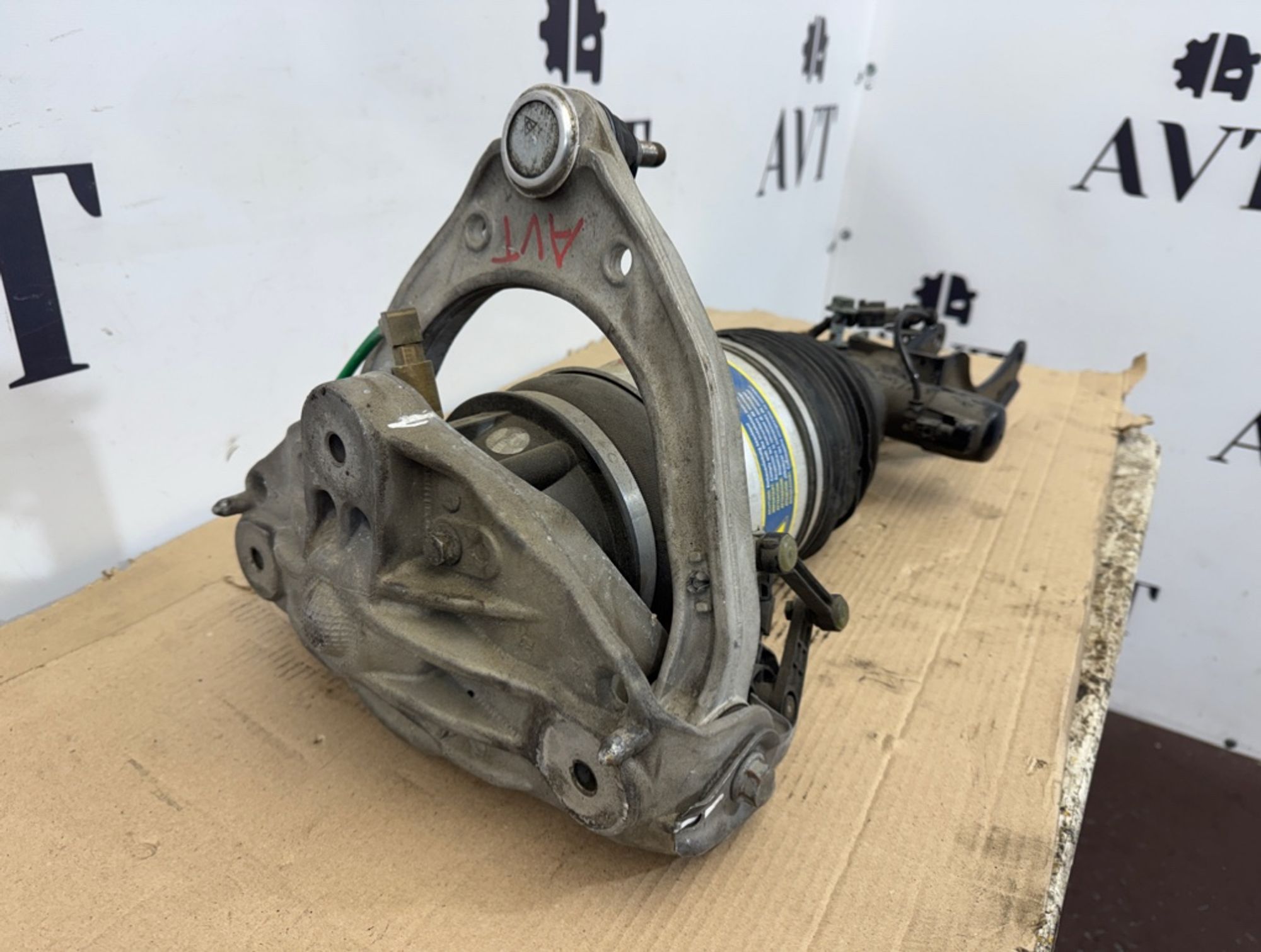 Пневмоамортизатор подвески передний Audi Q7, 10000 рублей, Ростов-на-Дону