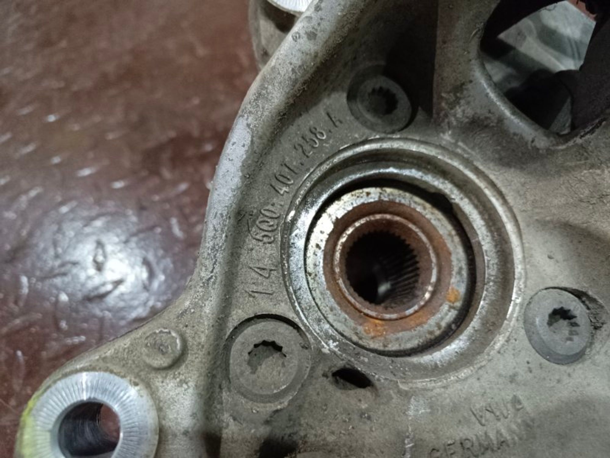 Кулак поворотный передний правый Skoda Octavia RS, 23000 рублей, Ростов-на-Дону