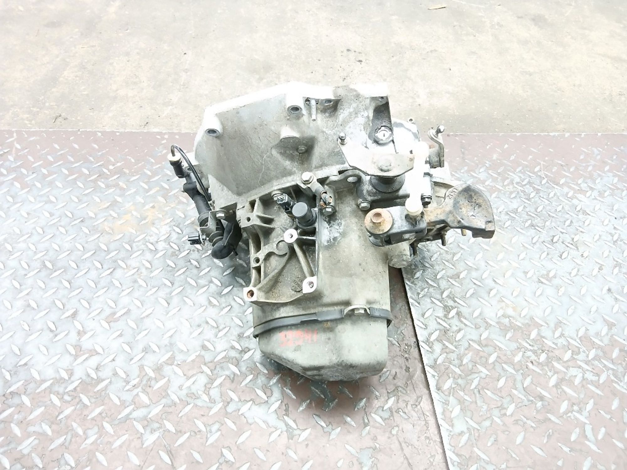 МКПП Peugeot 208 EB2 HMZ, 12000 рублей, Ростов-на-Дону