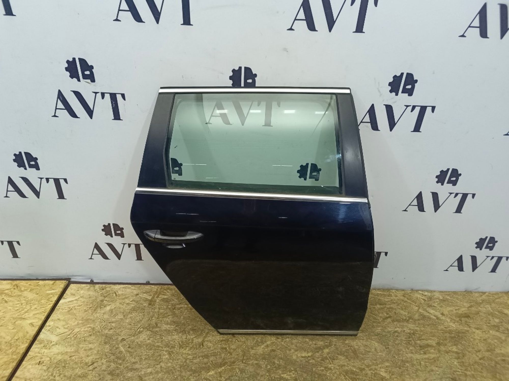 Дверь боковая задняя правая Volkswagen Passat B7, 12000 рублей, Ростов-на-Дону