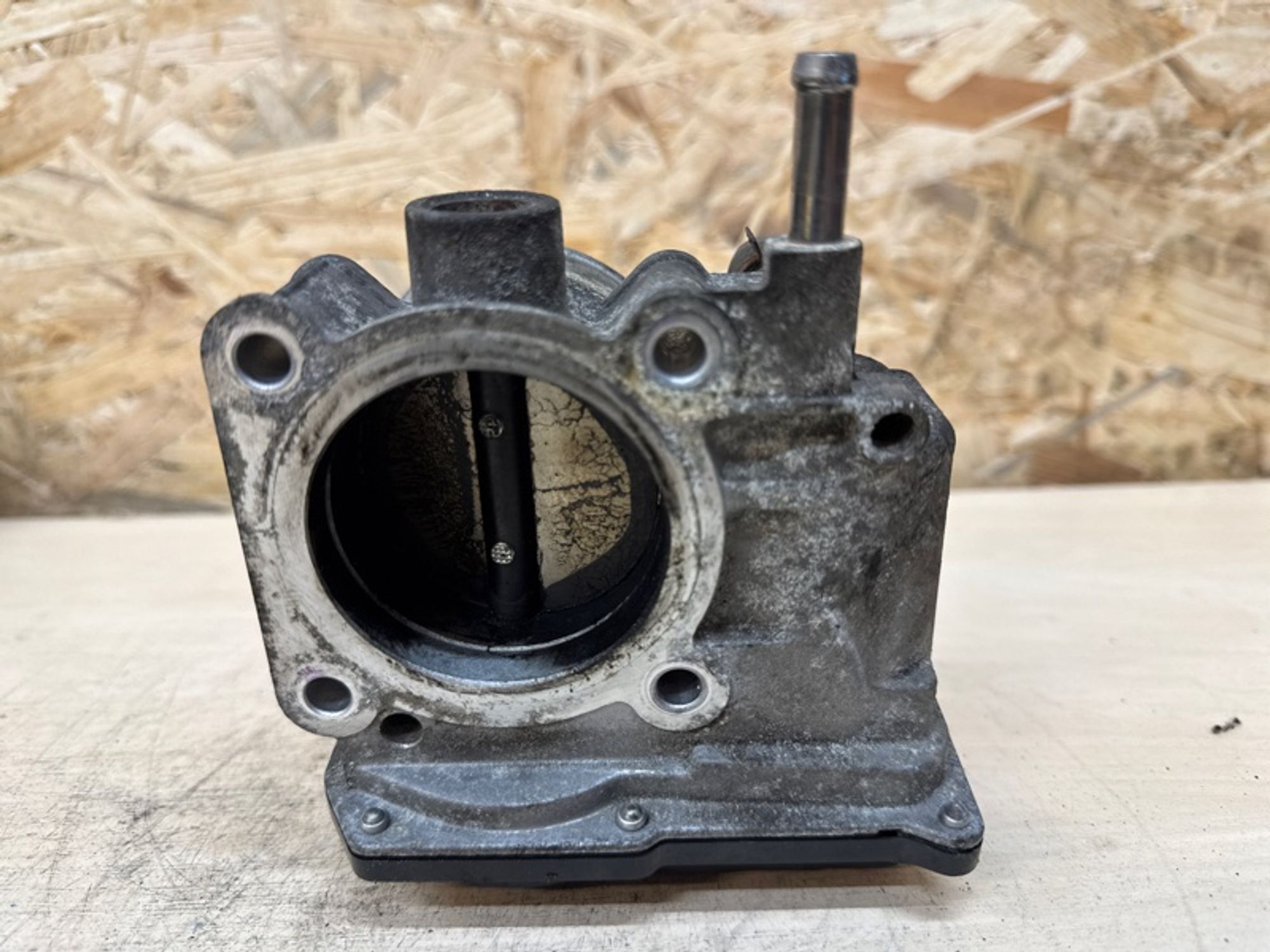 Дроссельная заслонка Toyota Auris 1ZR-FE, 1500 рублей, Ростов-на-Дону